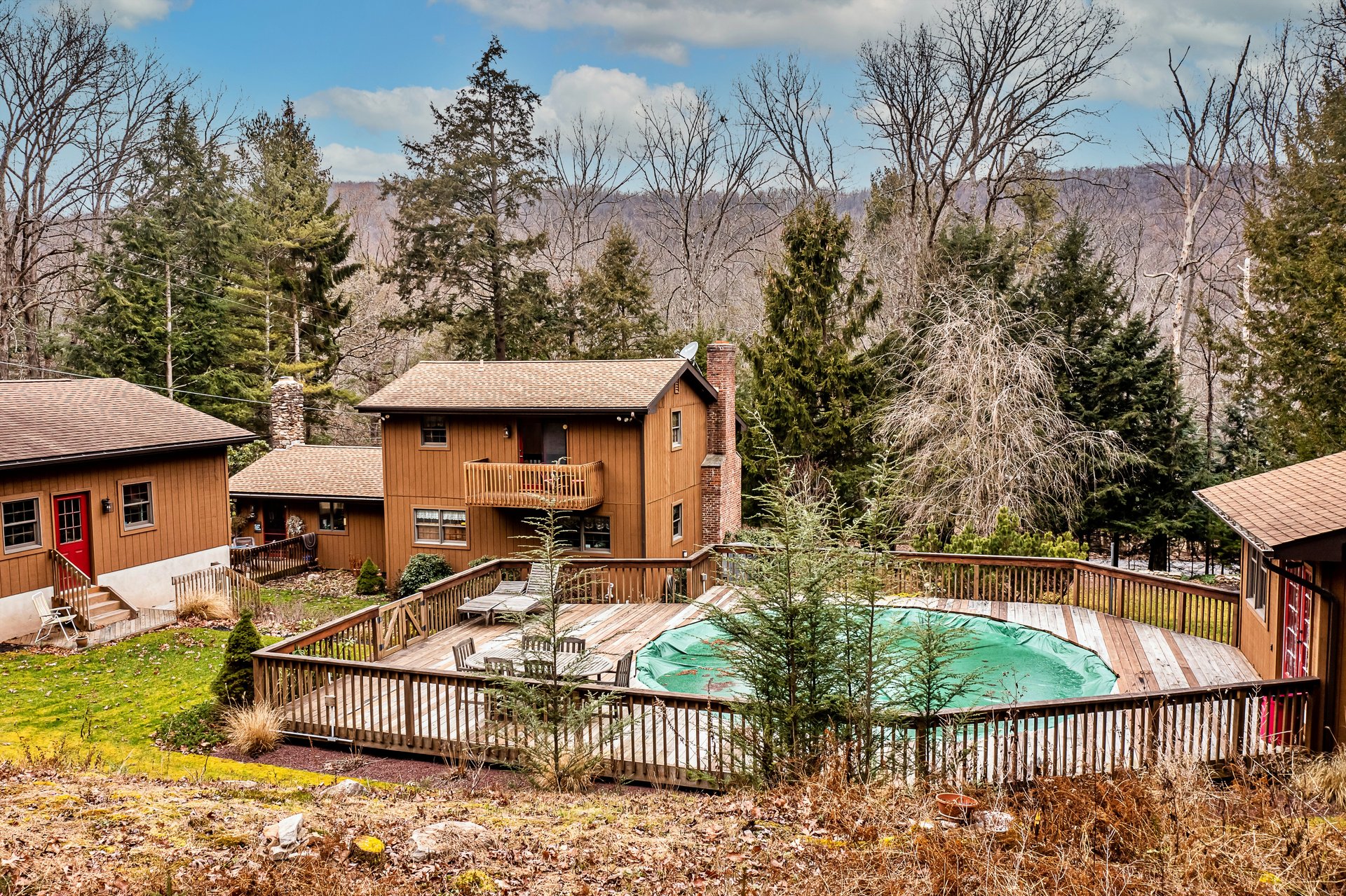 2716 Mountain Road