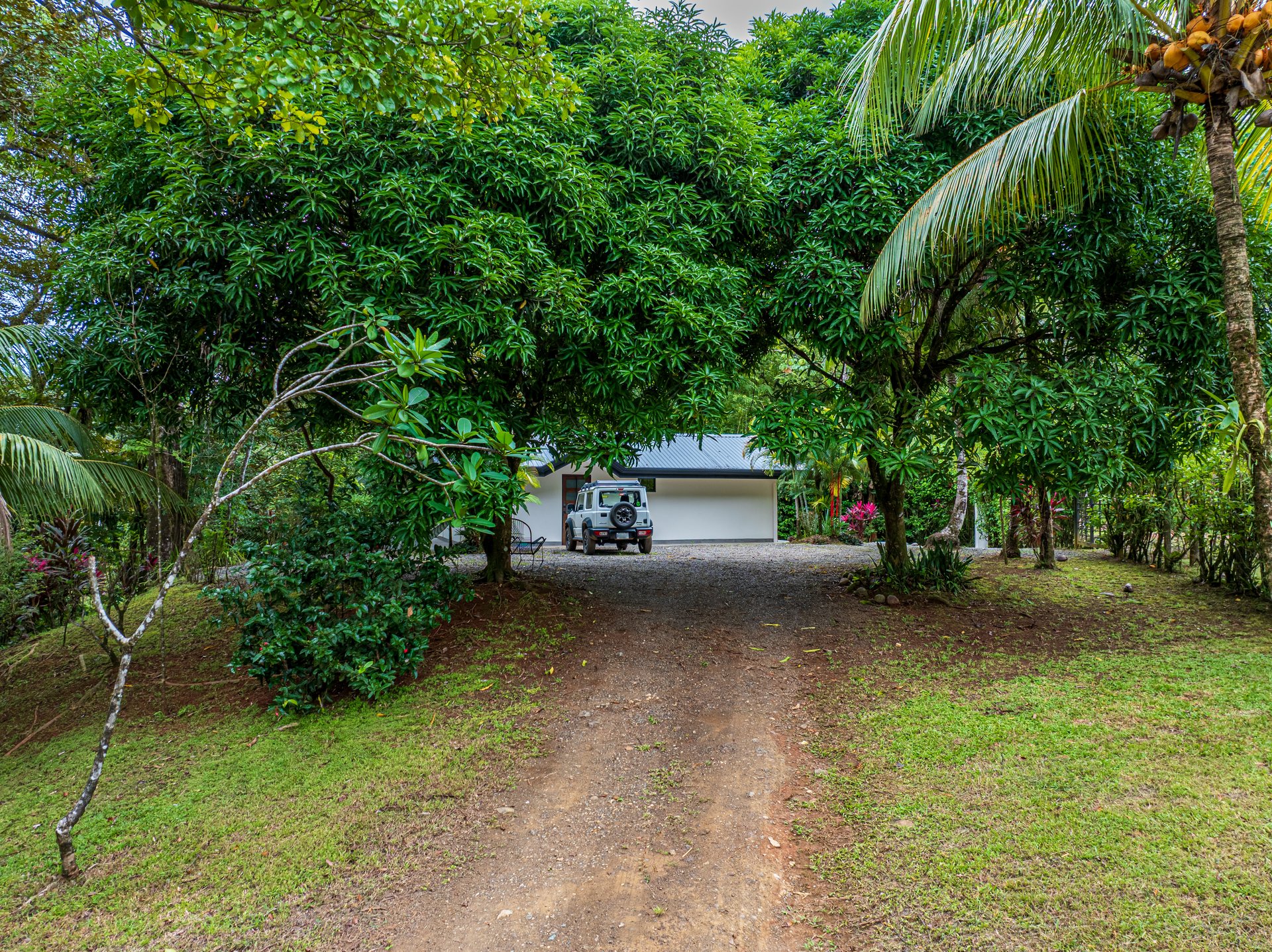 Luxury Rainforest Home + Guest House on 11 acres