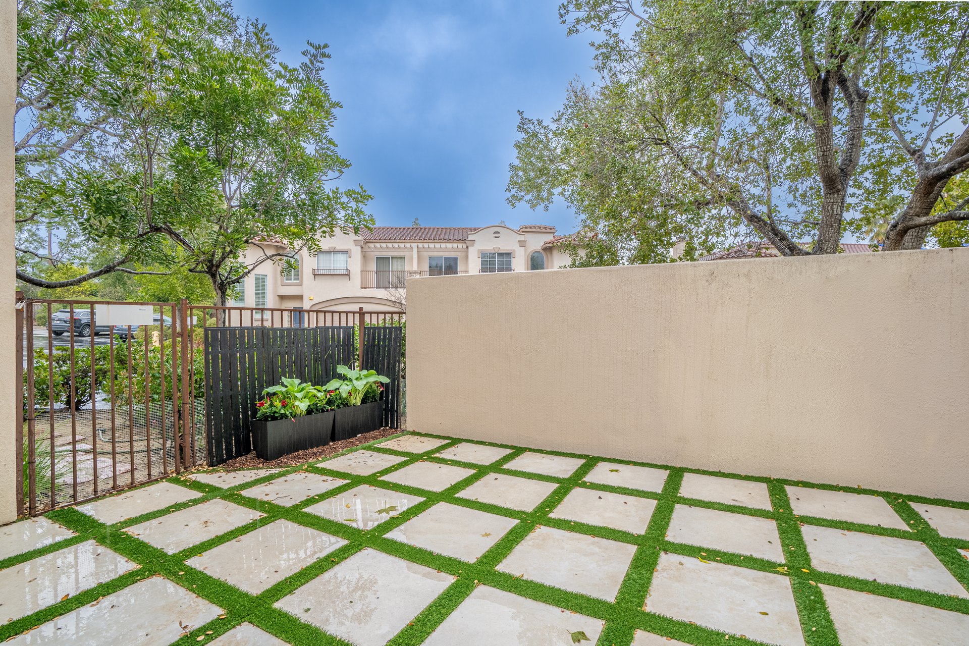 1144 Pan Court