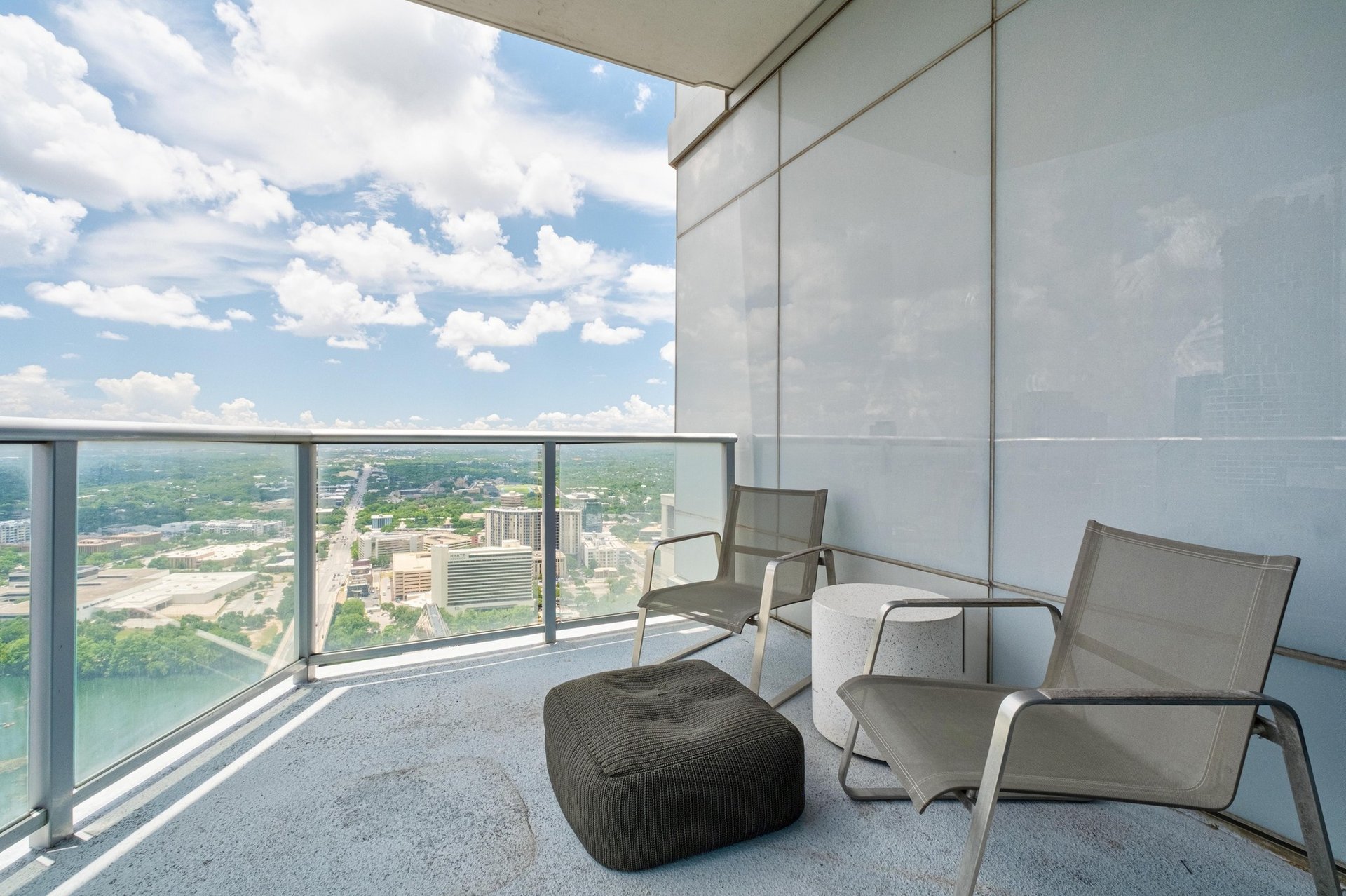 200 Congress Avenue #37H