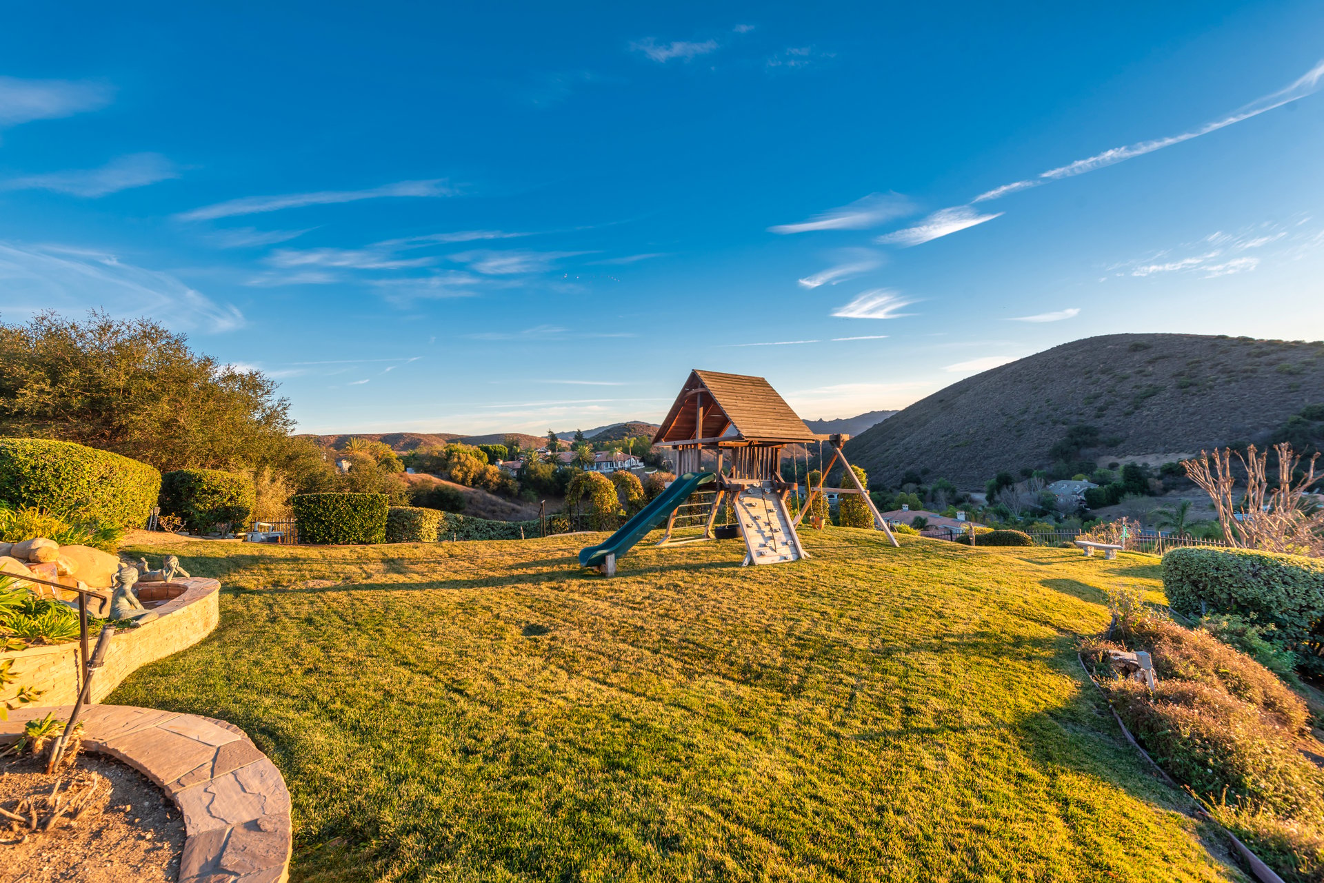 996 Vista Ridge Lane