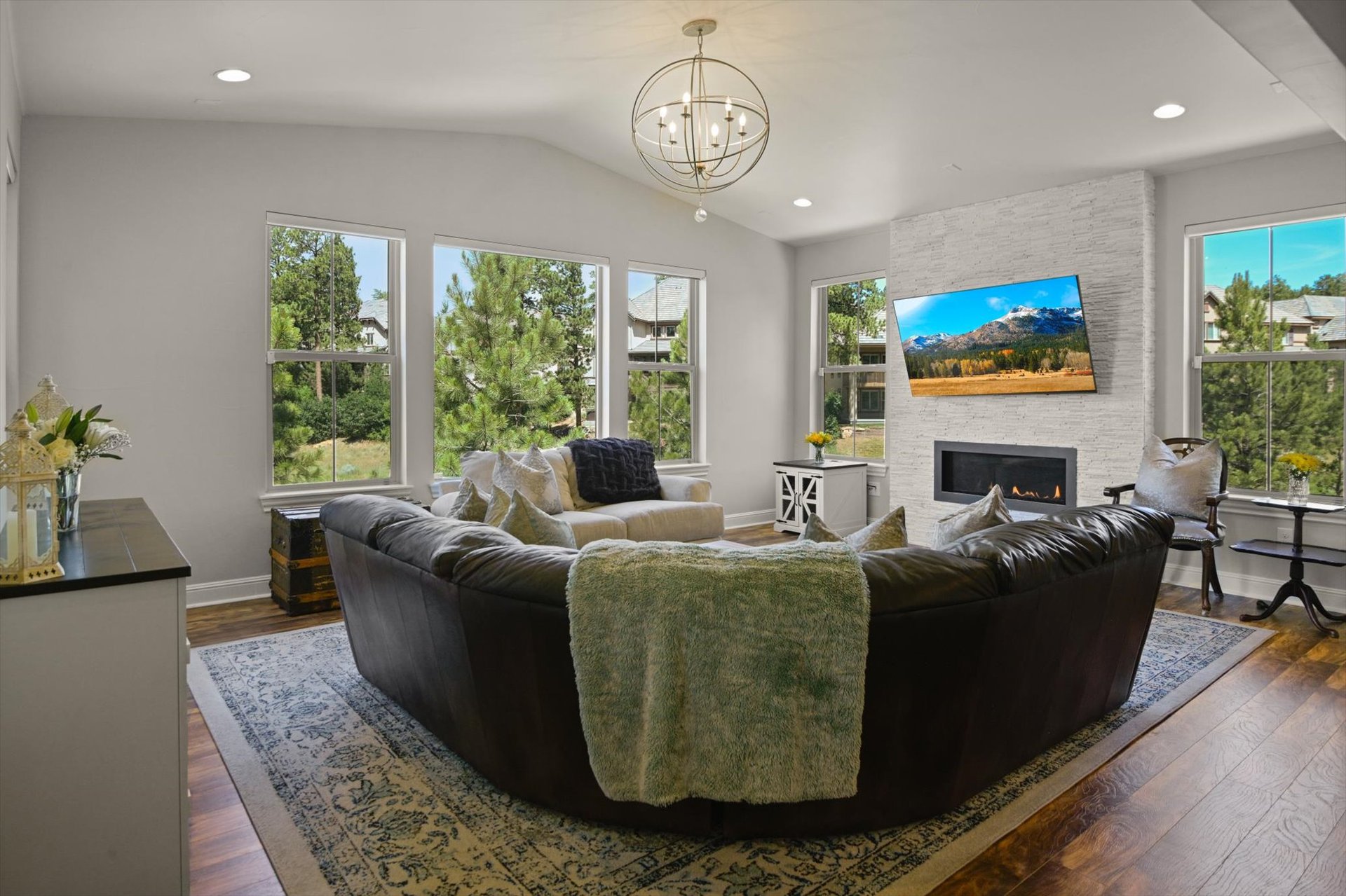 6881 Northstar Court
