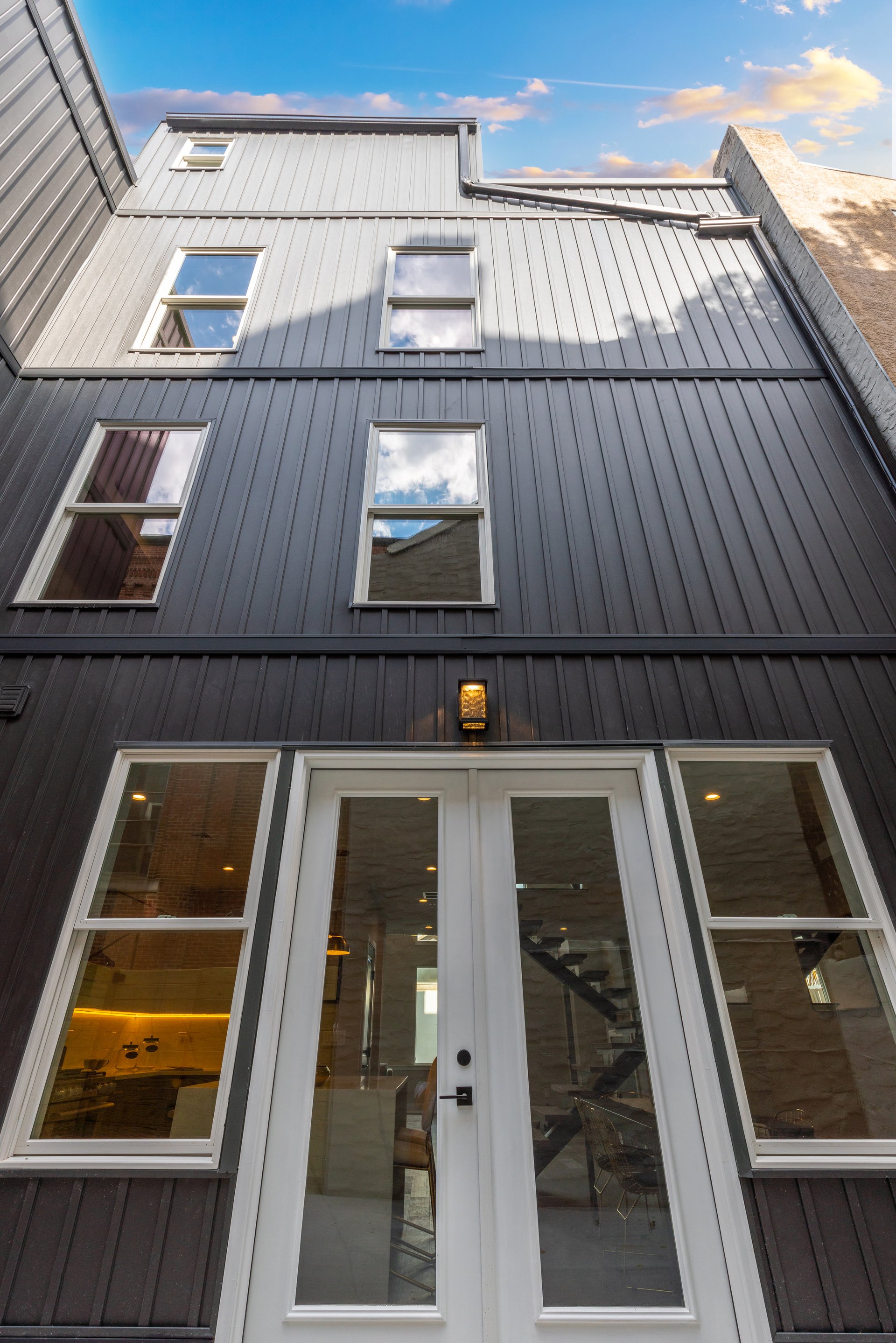 924 S Beulah St, Philadelphia, PA 19147