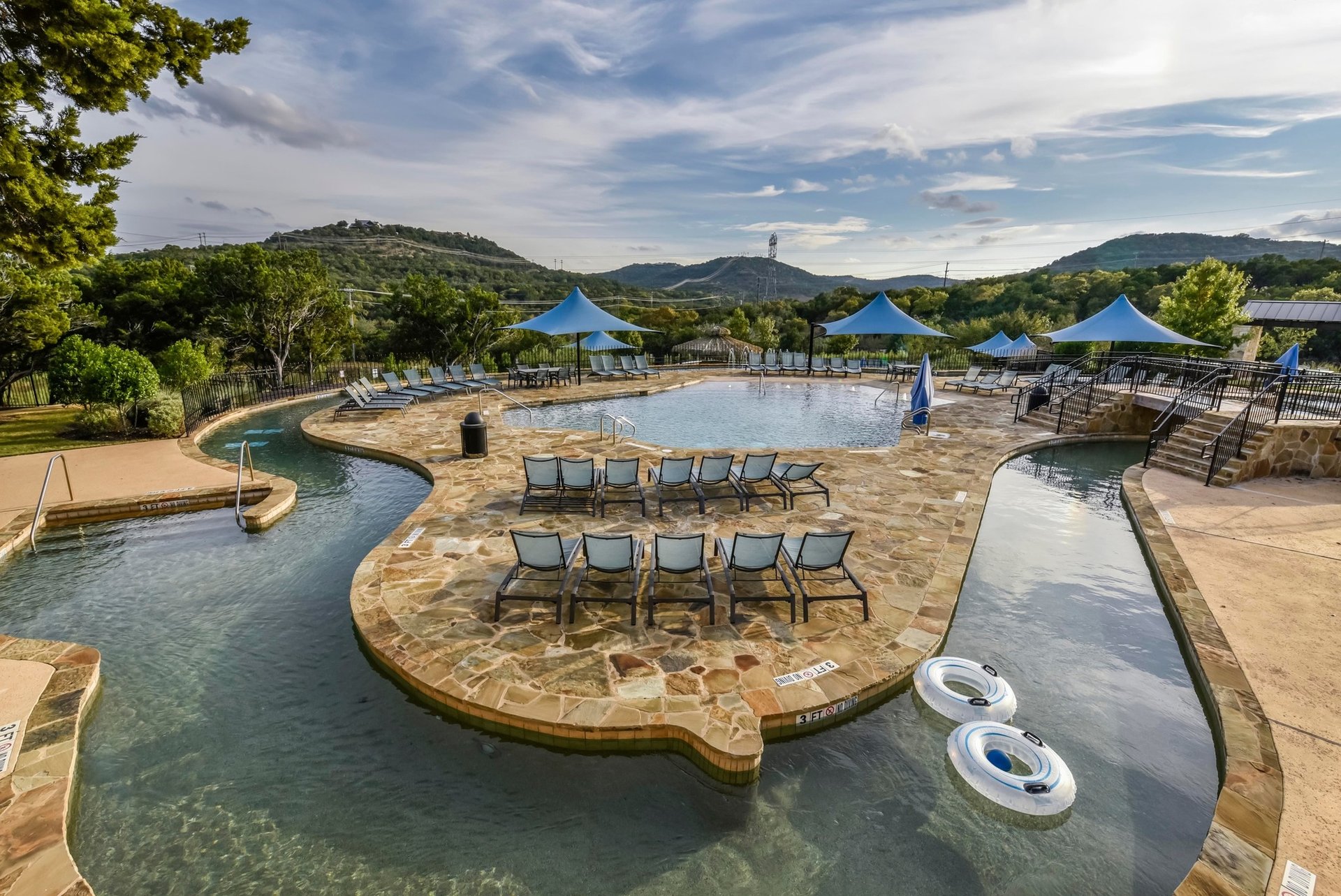 103 Lucayan Cove