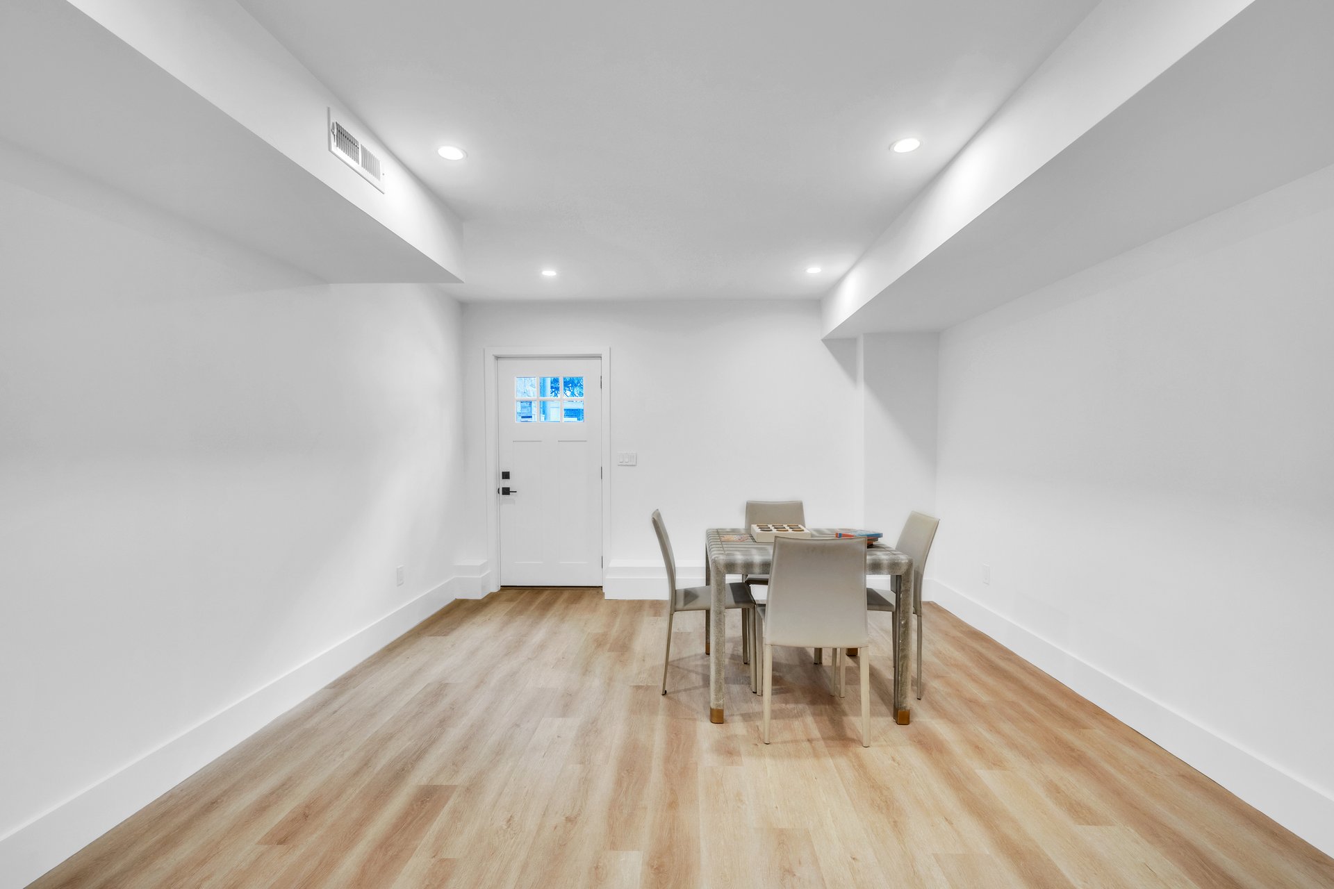 East Ave, Unit A