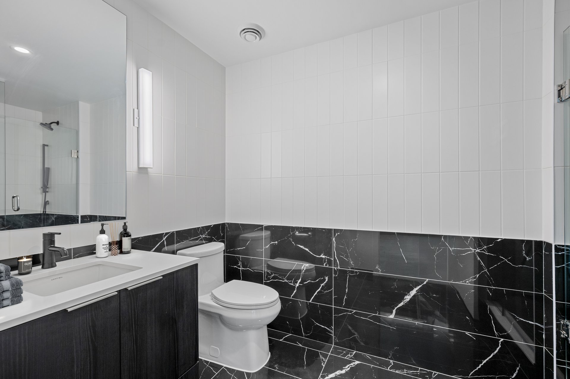 327 King Street W, Toronto C01 Unit: 4304