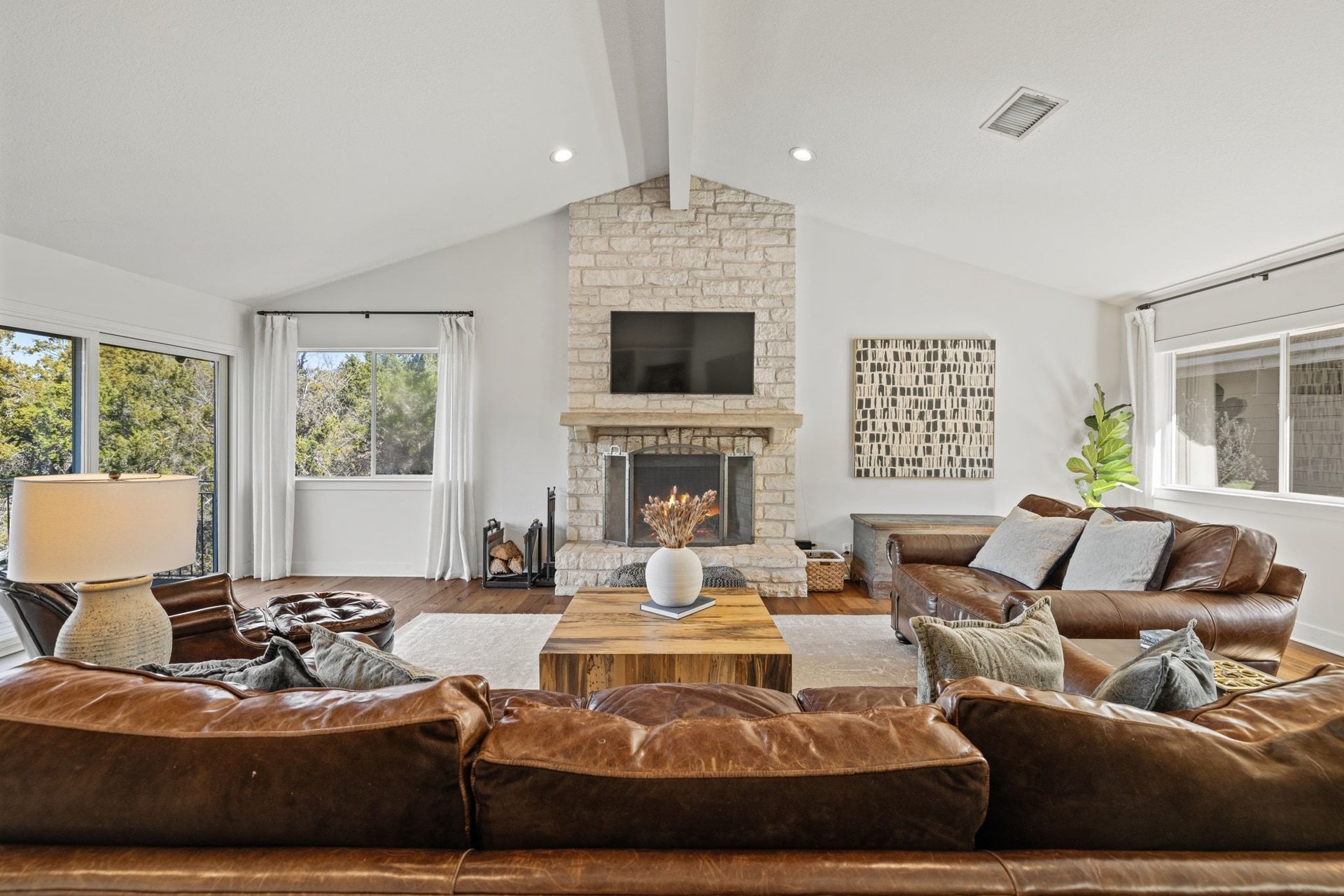 1517 Wild Cat Hollow