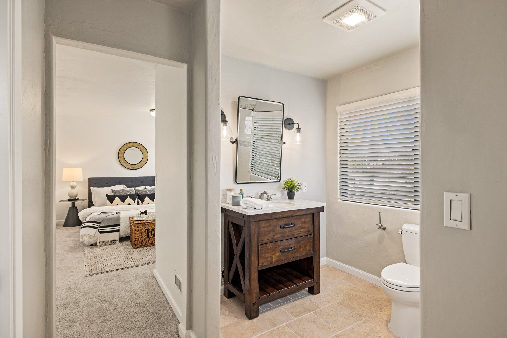 Monterey Sunbelt Living - 303 Del Robles Ave