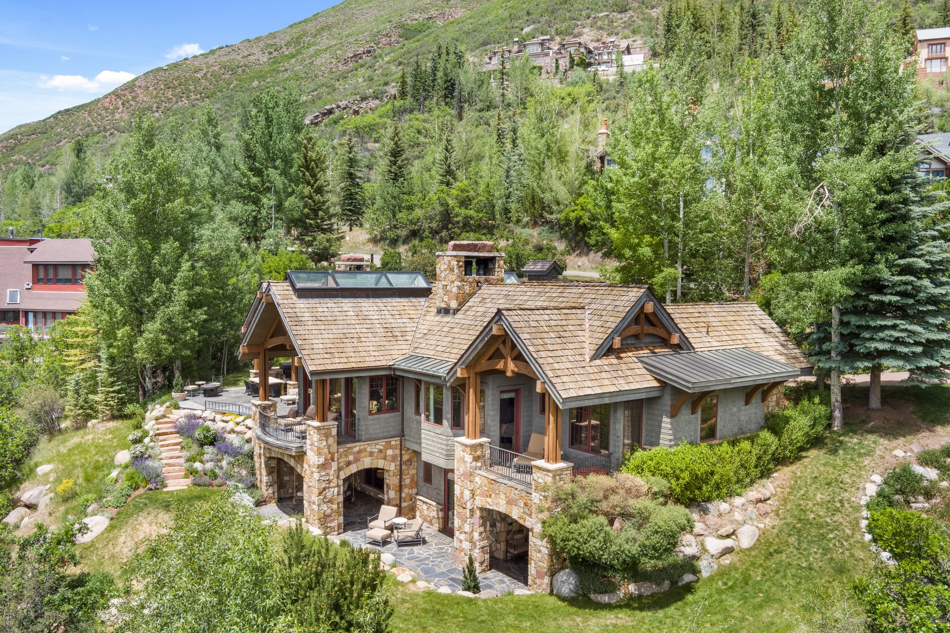 863 Hunter Creek