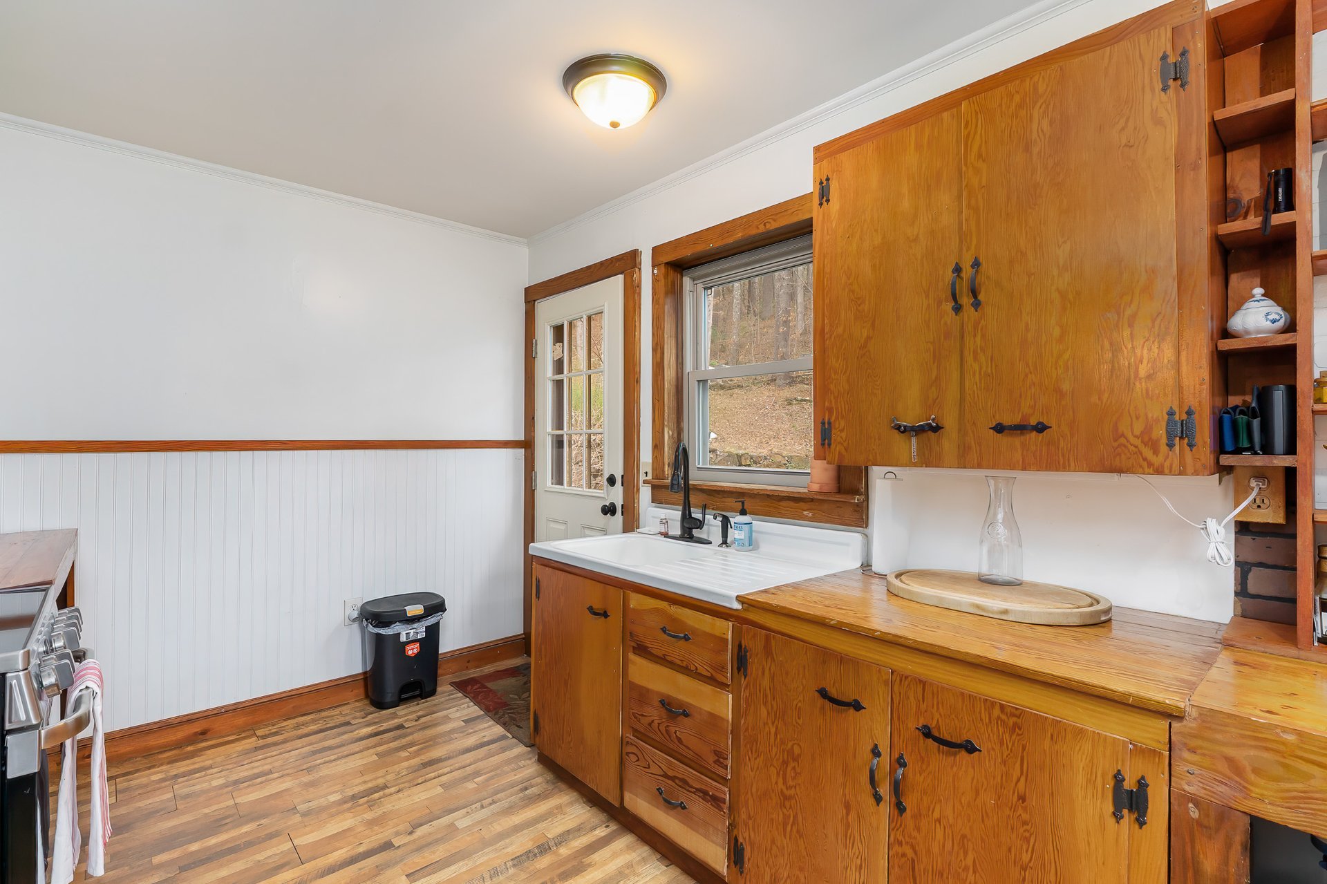 2035 Wayah Rd.