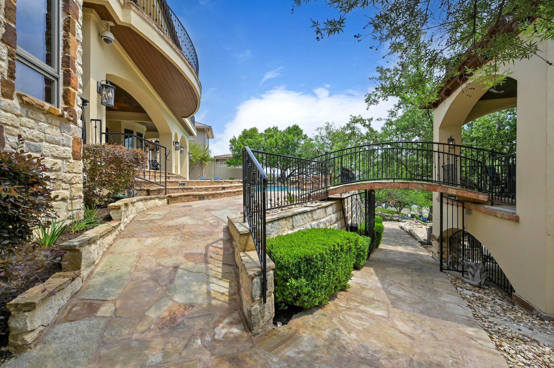 1333 Osprey Ridge Loop