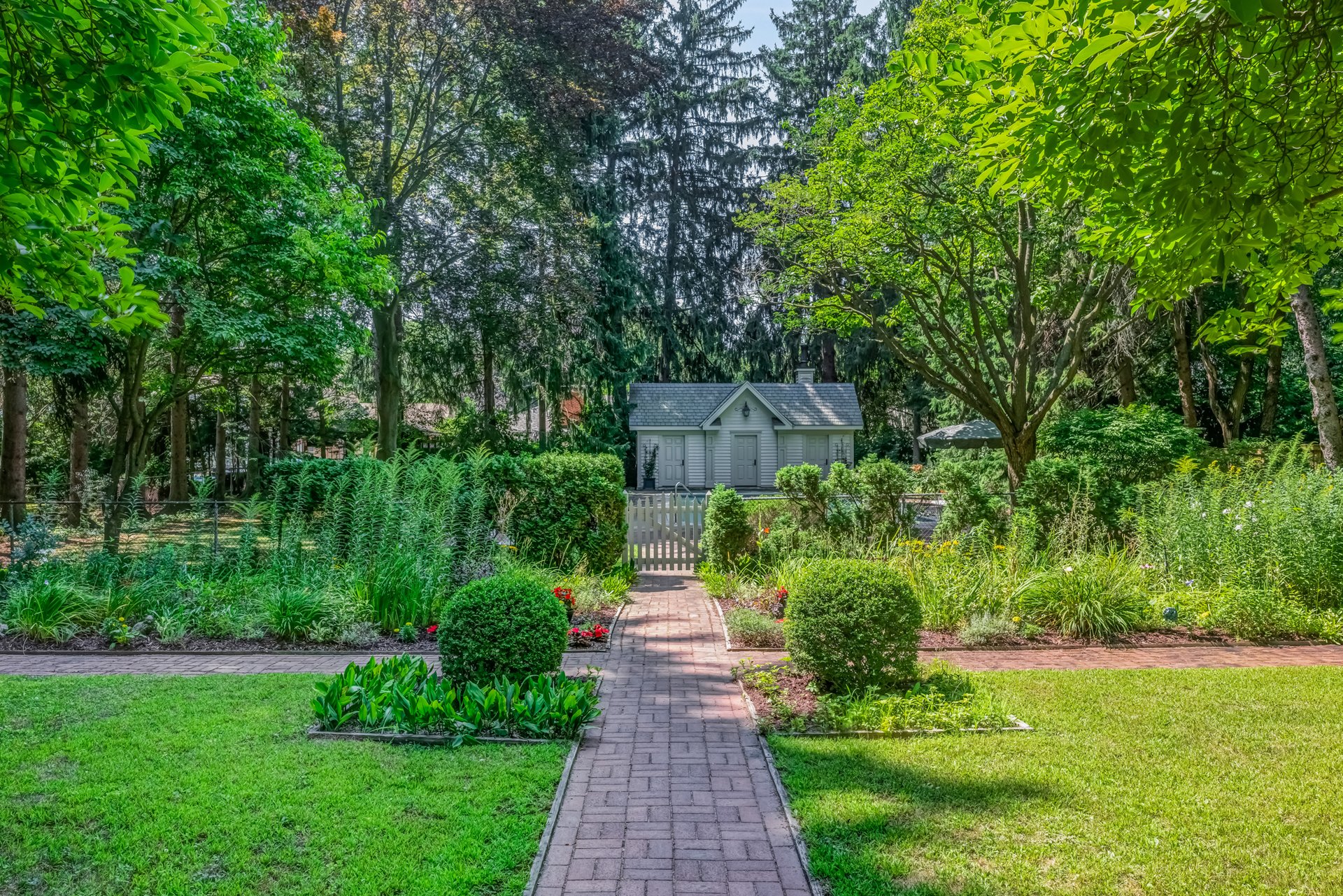 190 Donnelly Dr