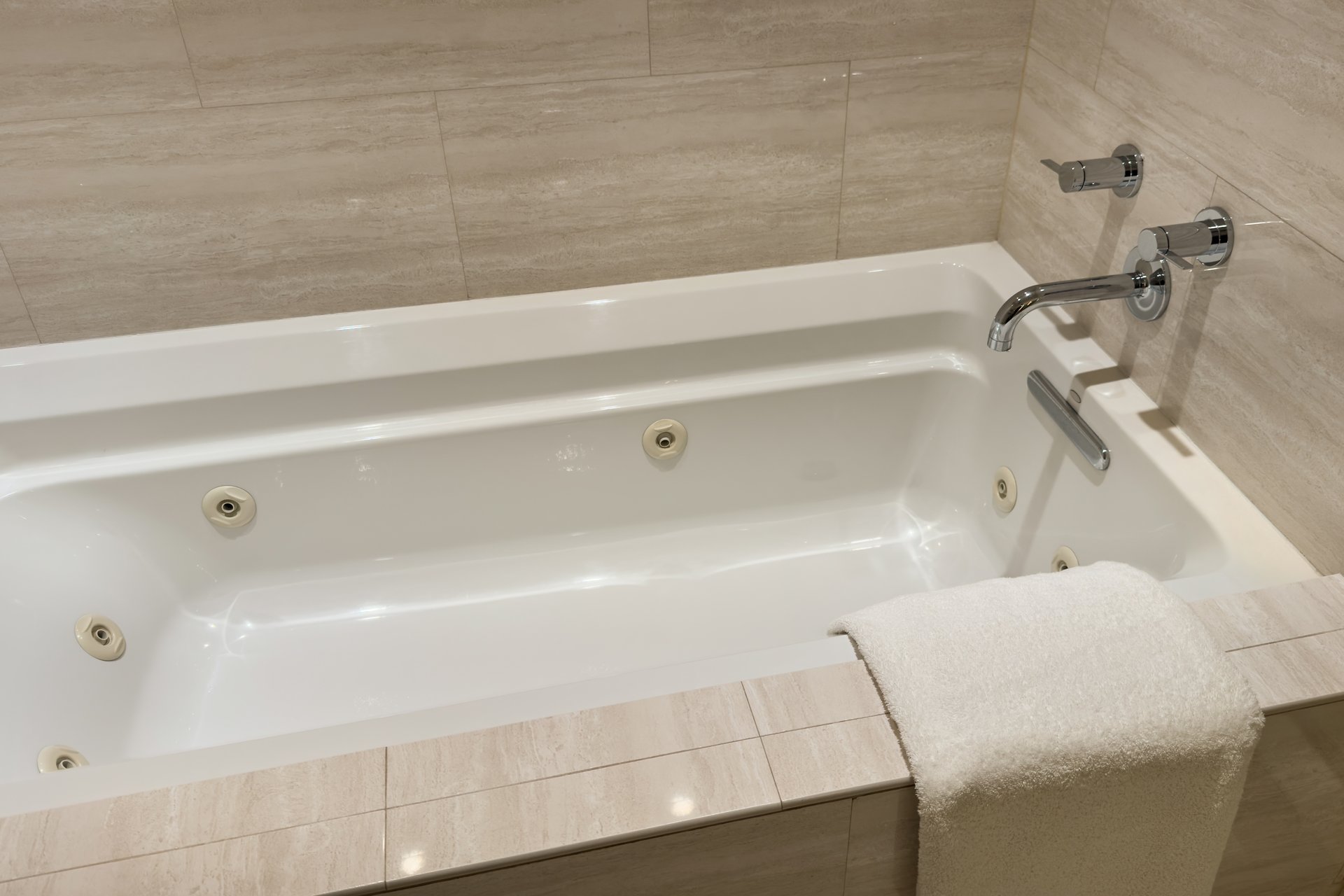 8455 Fountain Ave Unit: 518, West Hollywood 