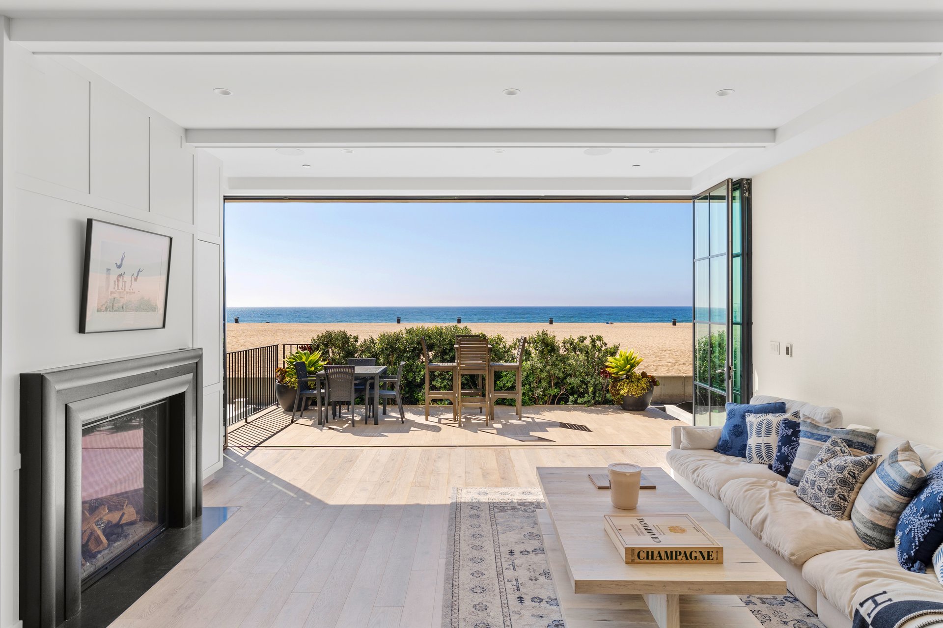 2428 The Strand