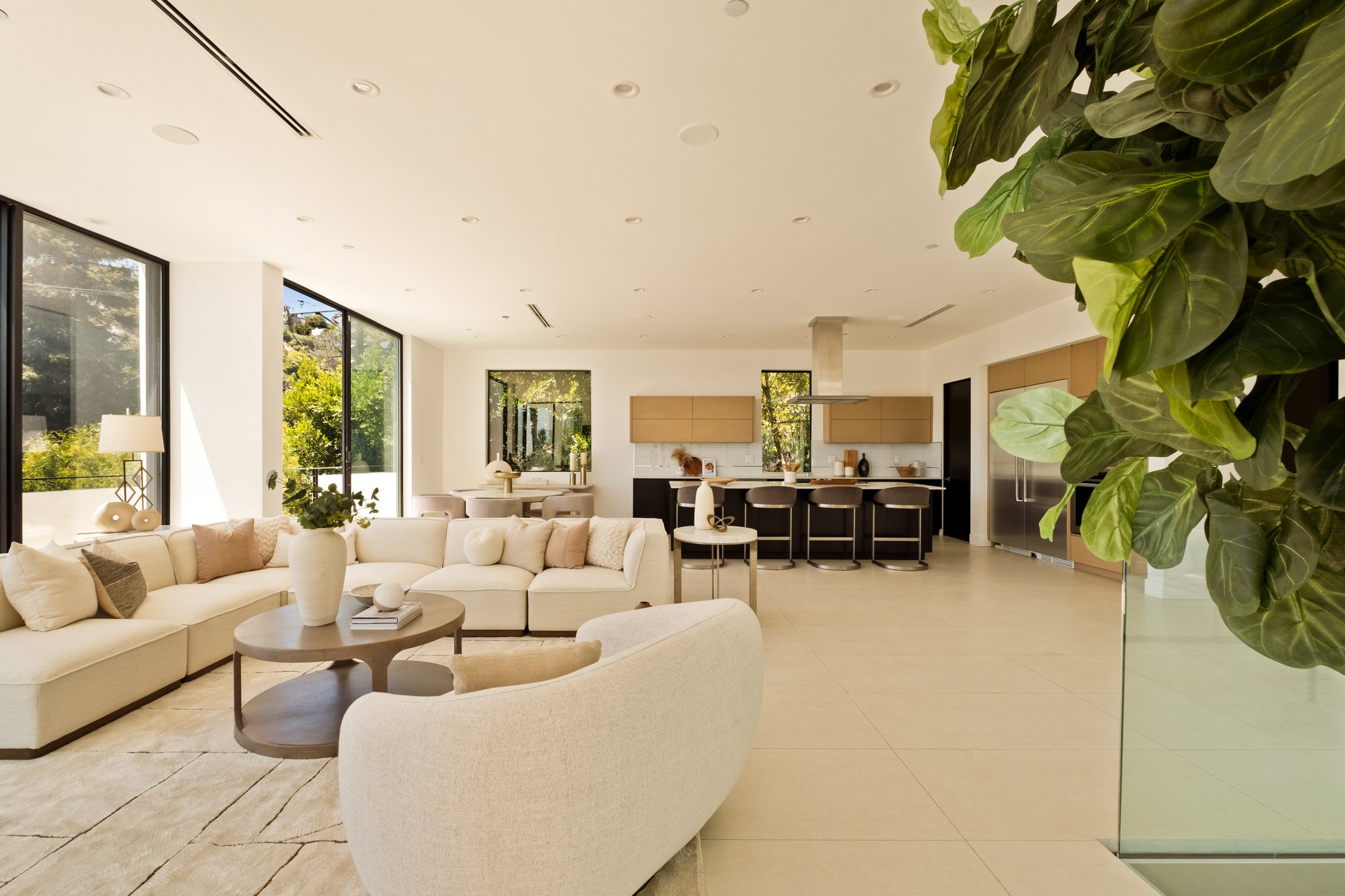 1516 Forest Knoll Dr, Sunset Strip