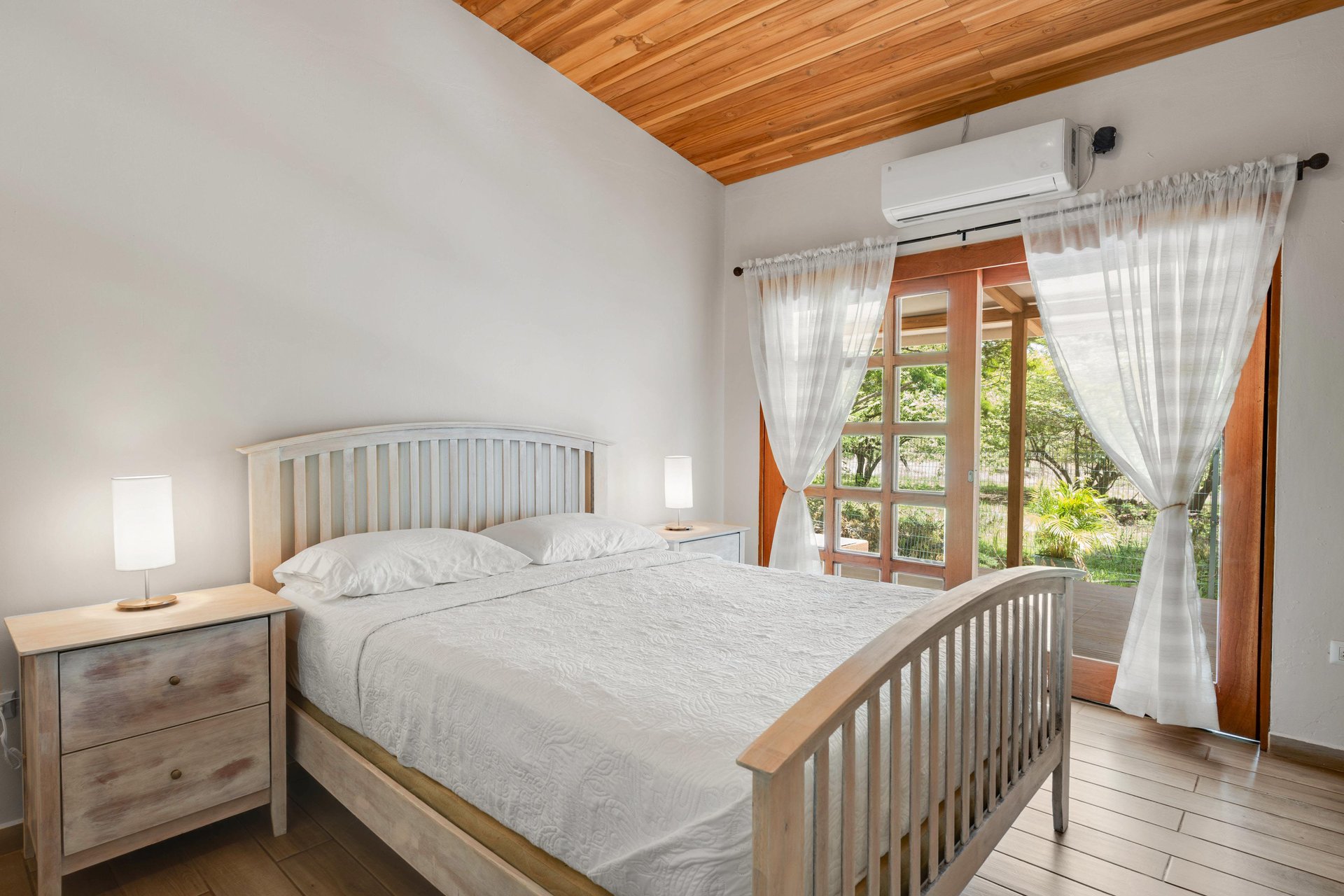 Multi-Home Property | Versatile Estate Near Playa Avellanas