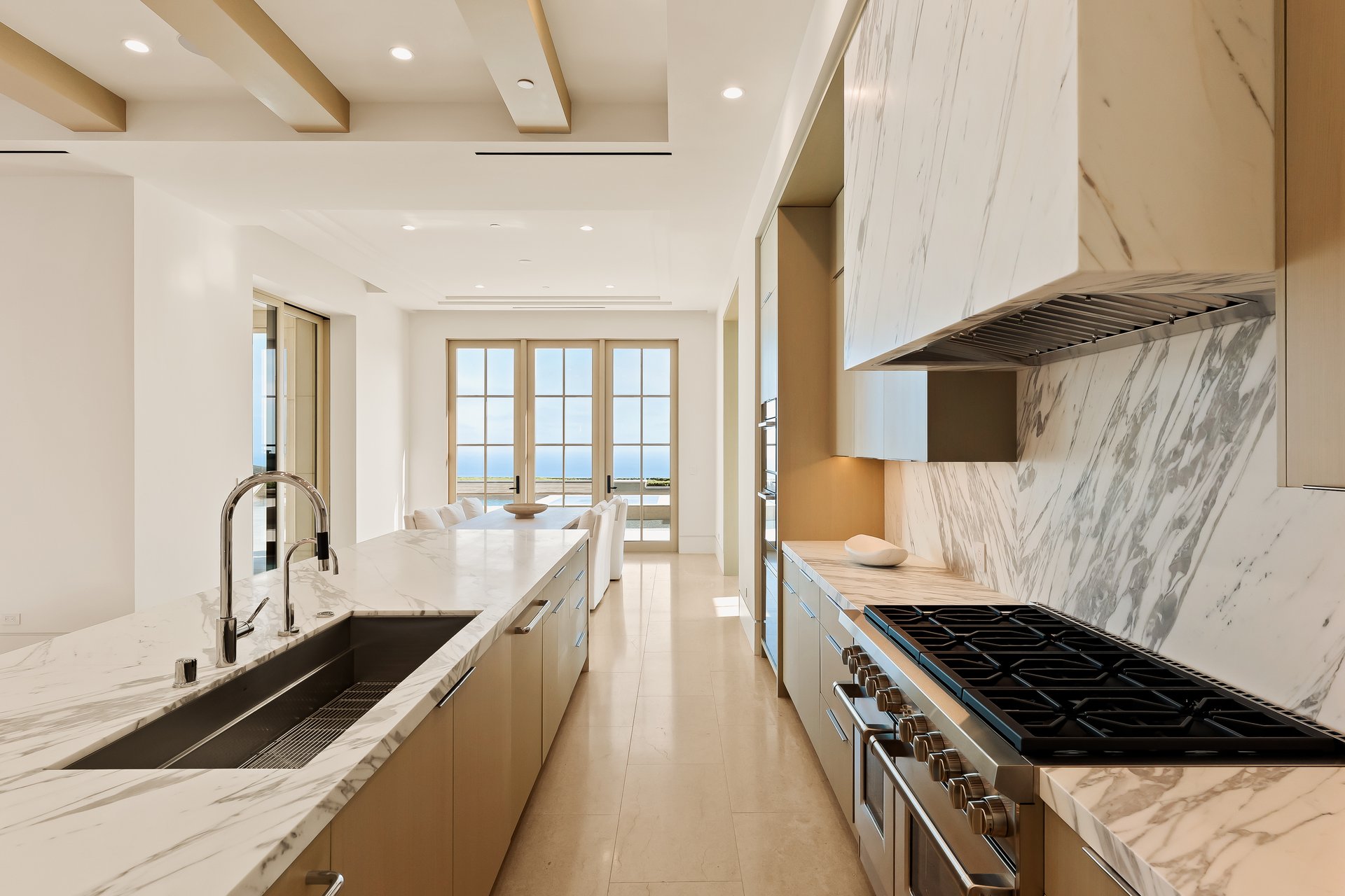 18 Swimmers Point, Newport  