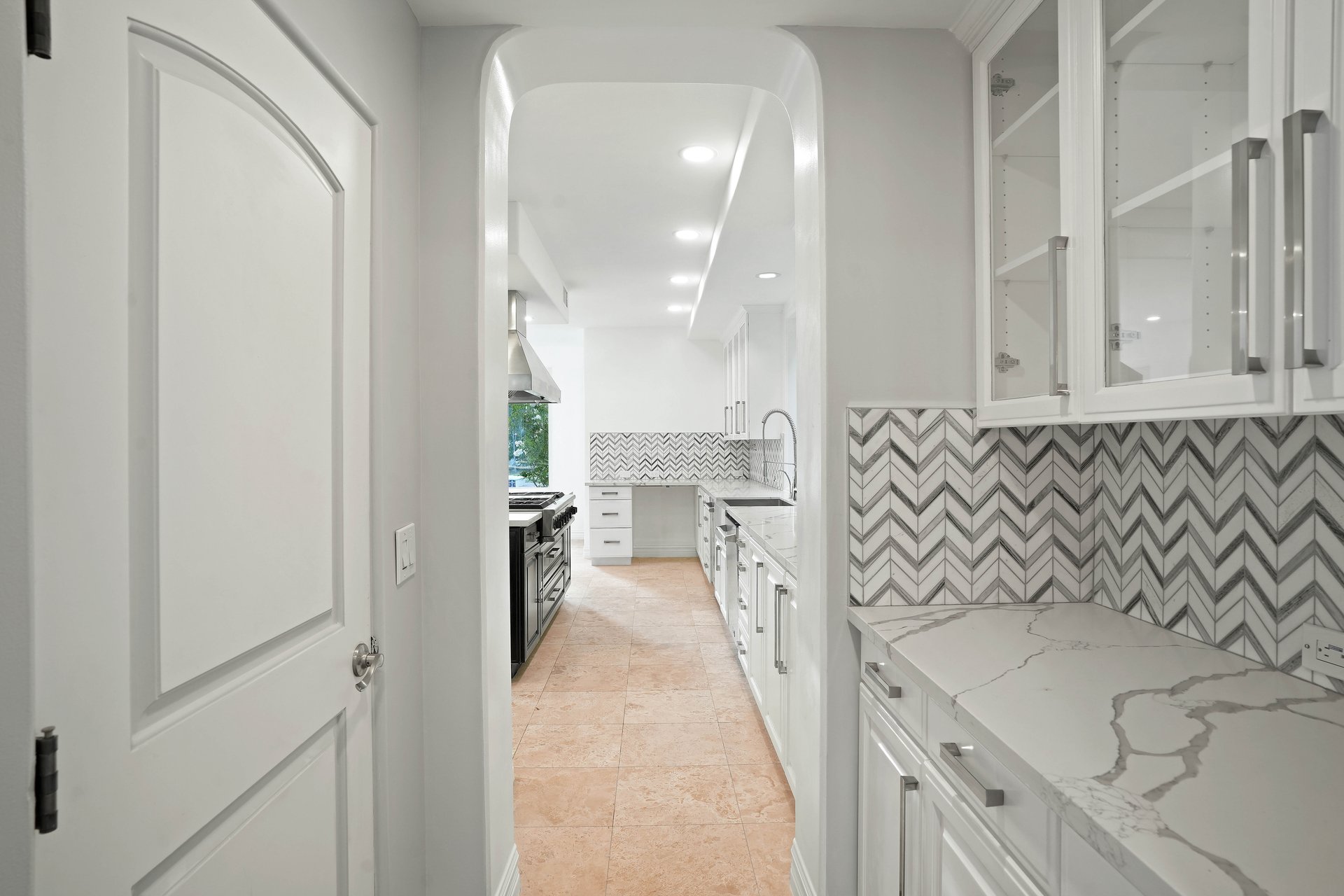 5309 Louise Ave, Encino