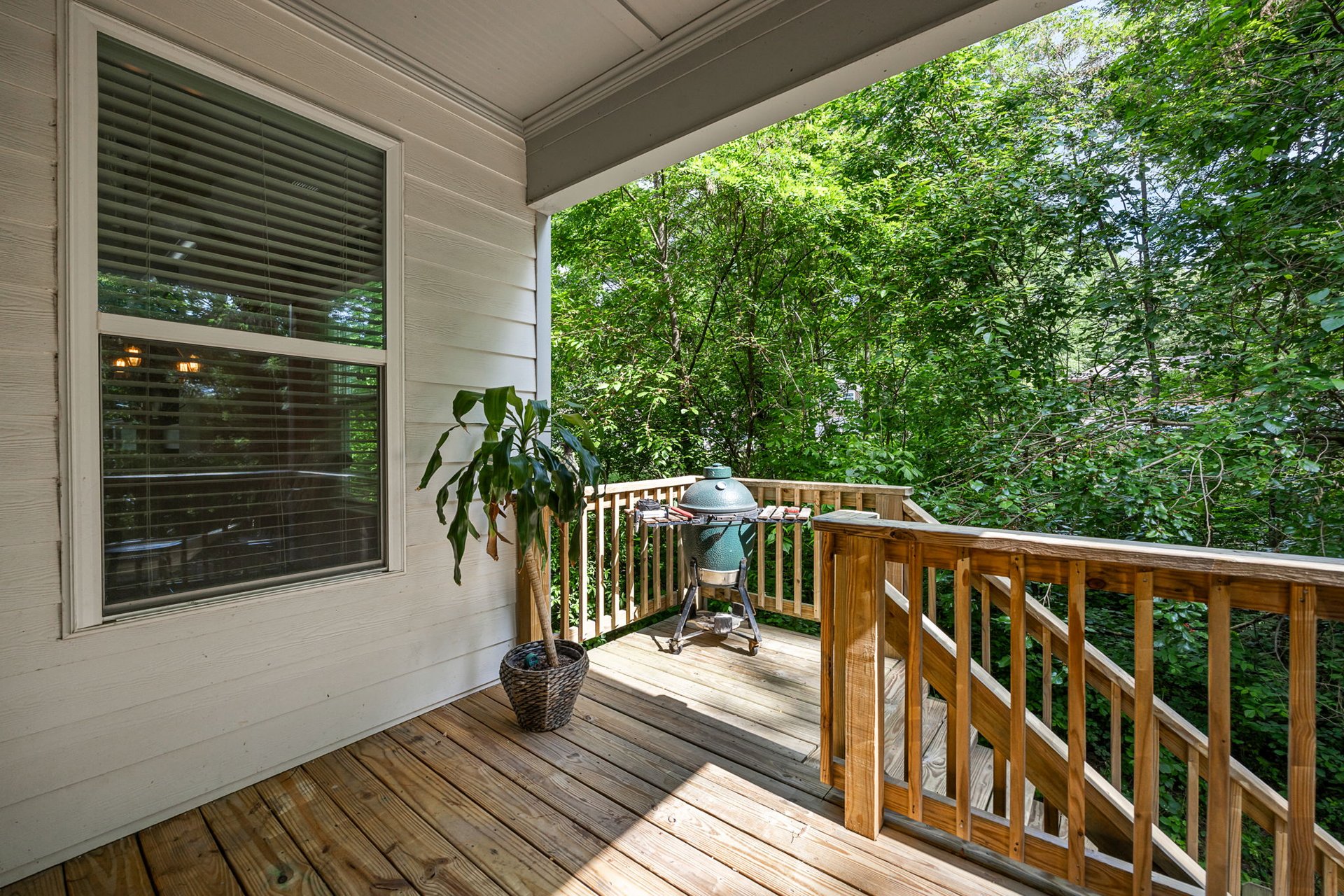 2136 Oak Knob Drive, Decatur, Georgia 30032