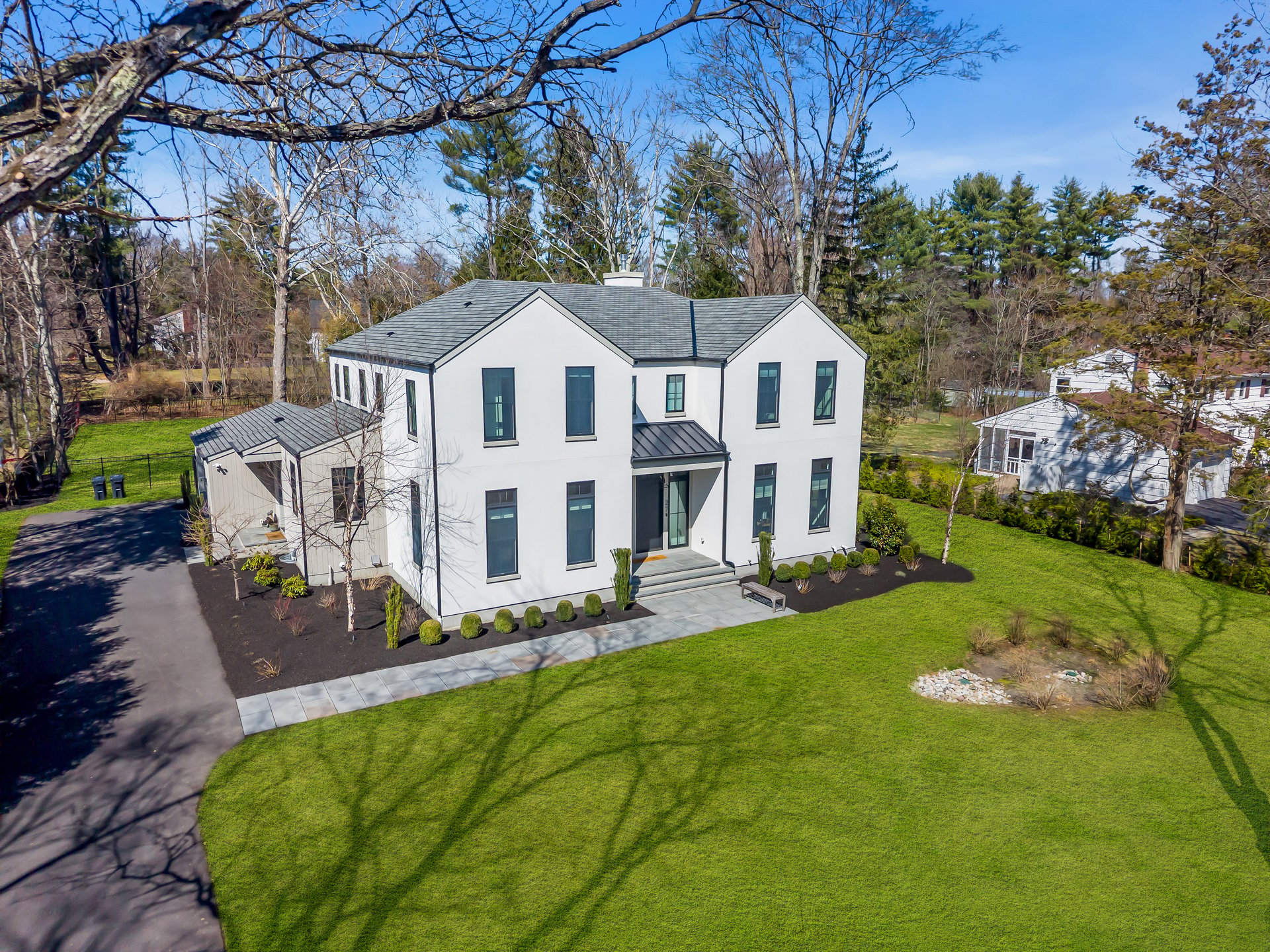 27 Tyson Ln