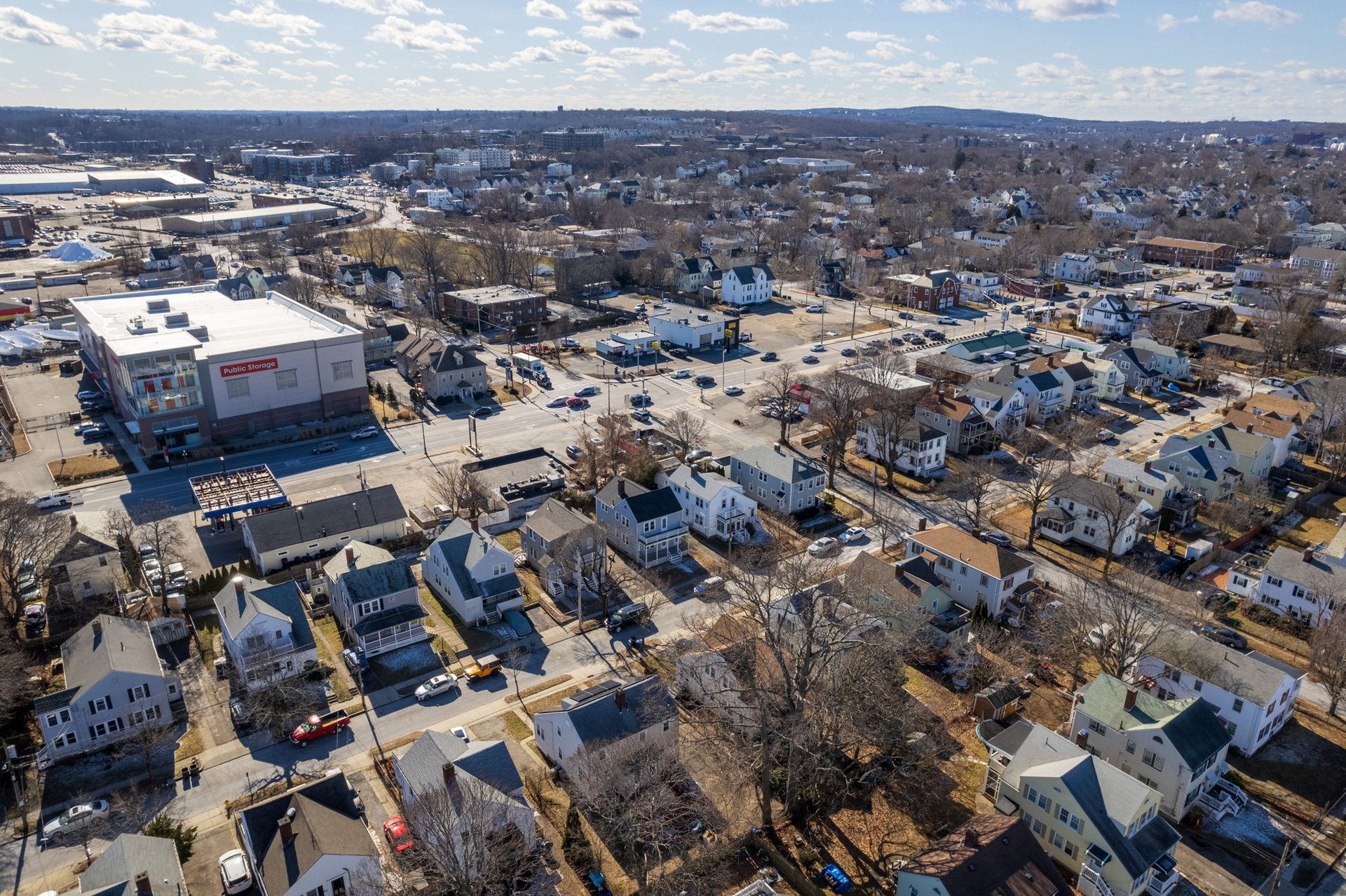 50-52 Whiton Ave