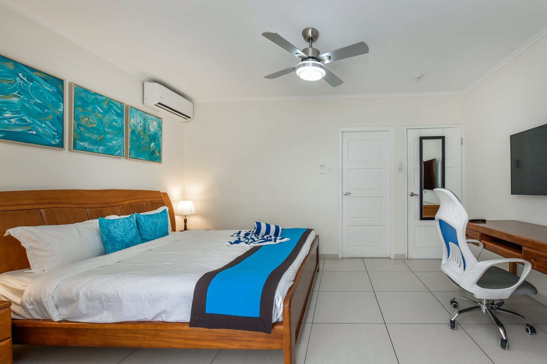Arena Condominiums Units 4 & 4A 