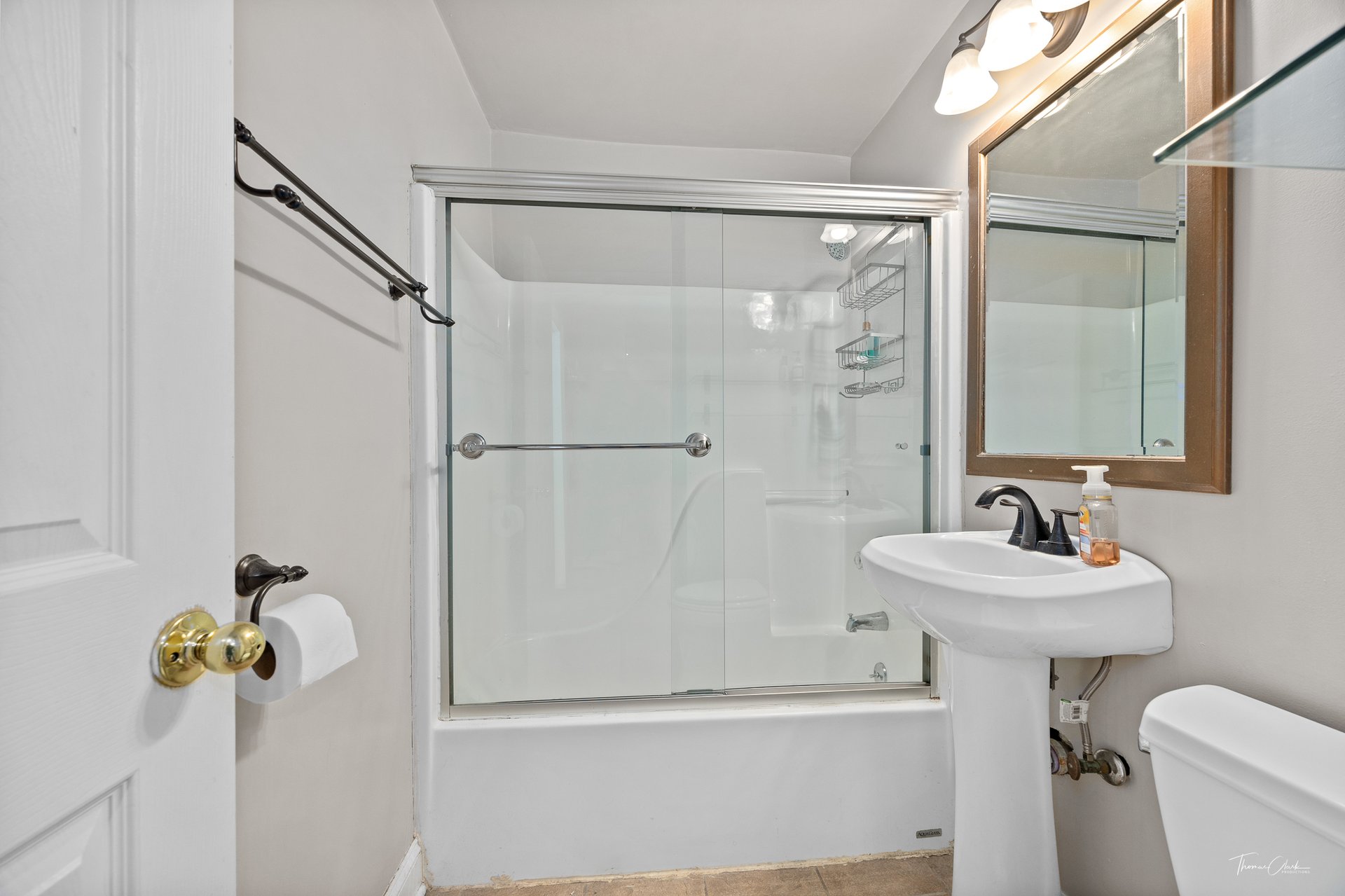 4046 Fairview Ave, Downers Grove