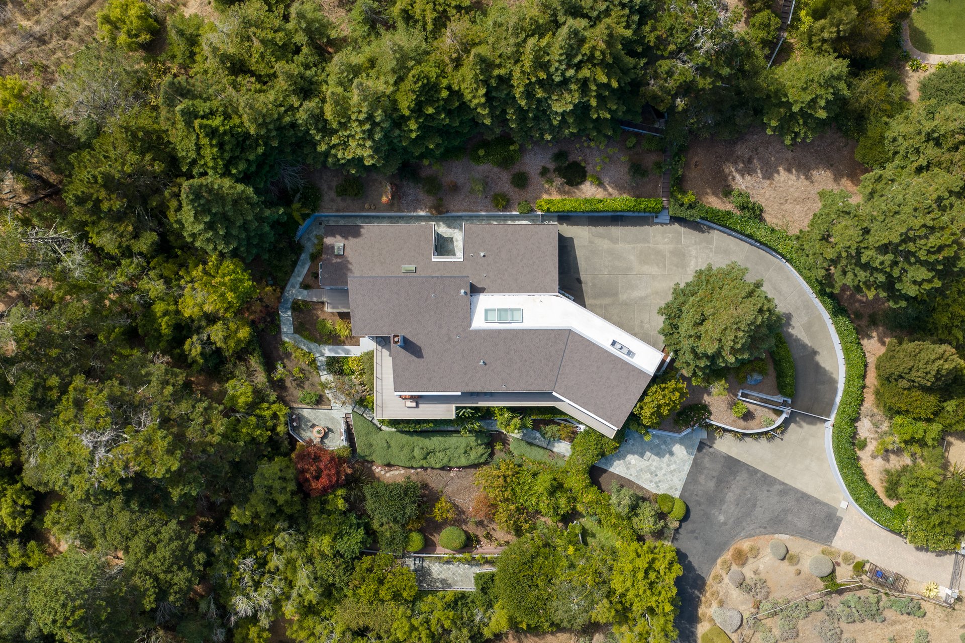 Tiburon Legacy Estate with Unparalleled Views and a Rare Connection to Nature