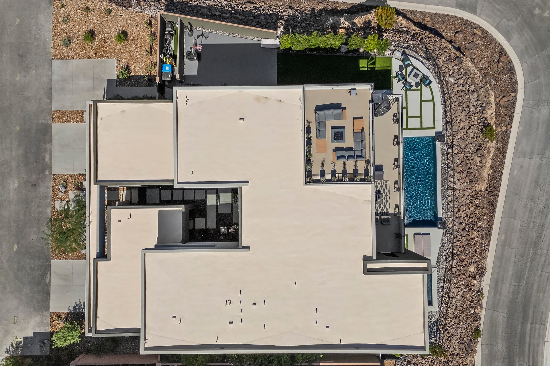 1463 Solitude Ridge Dr