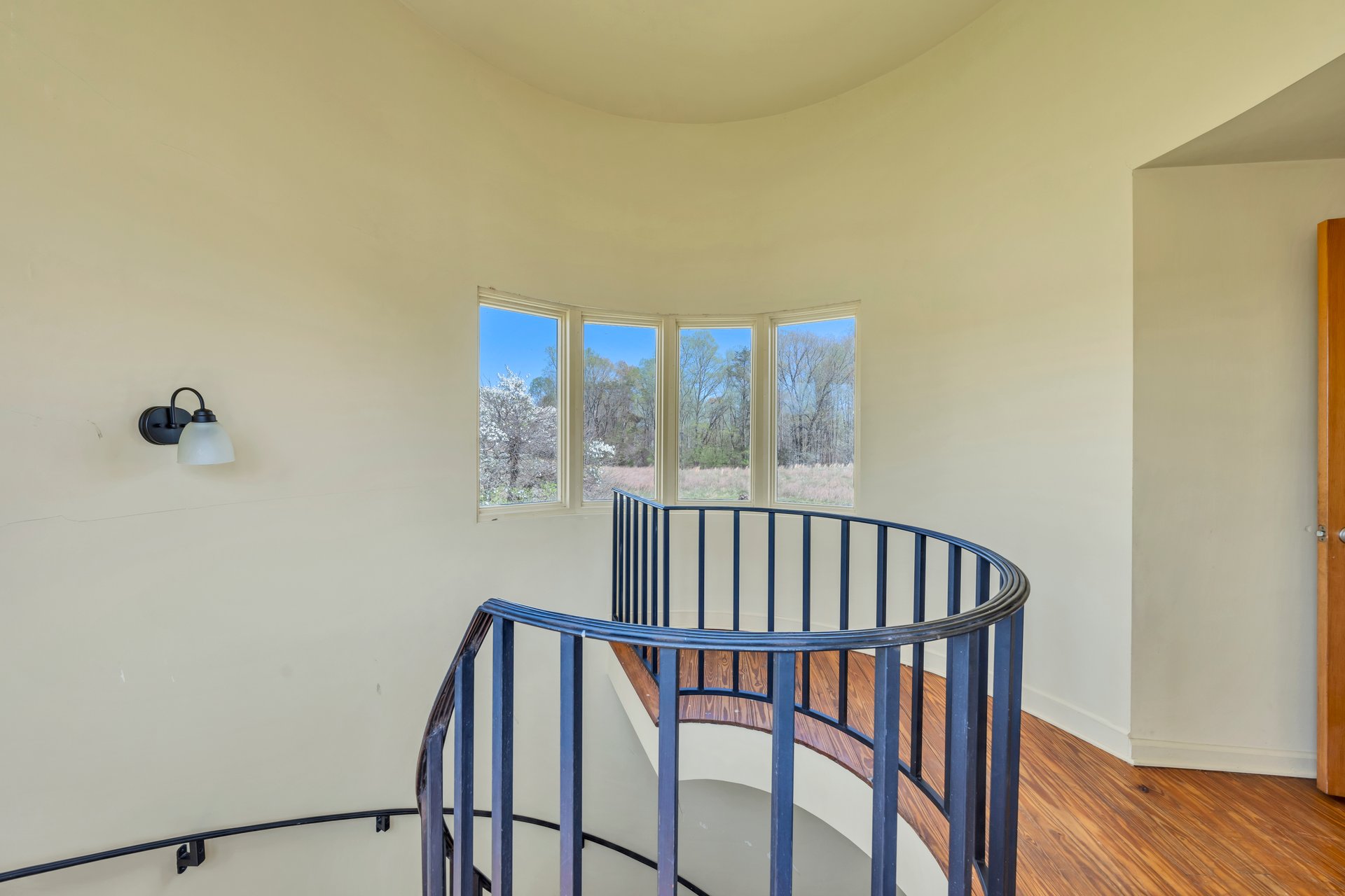 103 Crestview Road