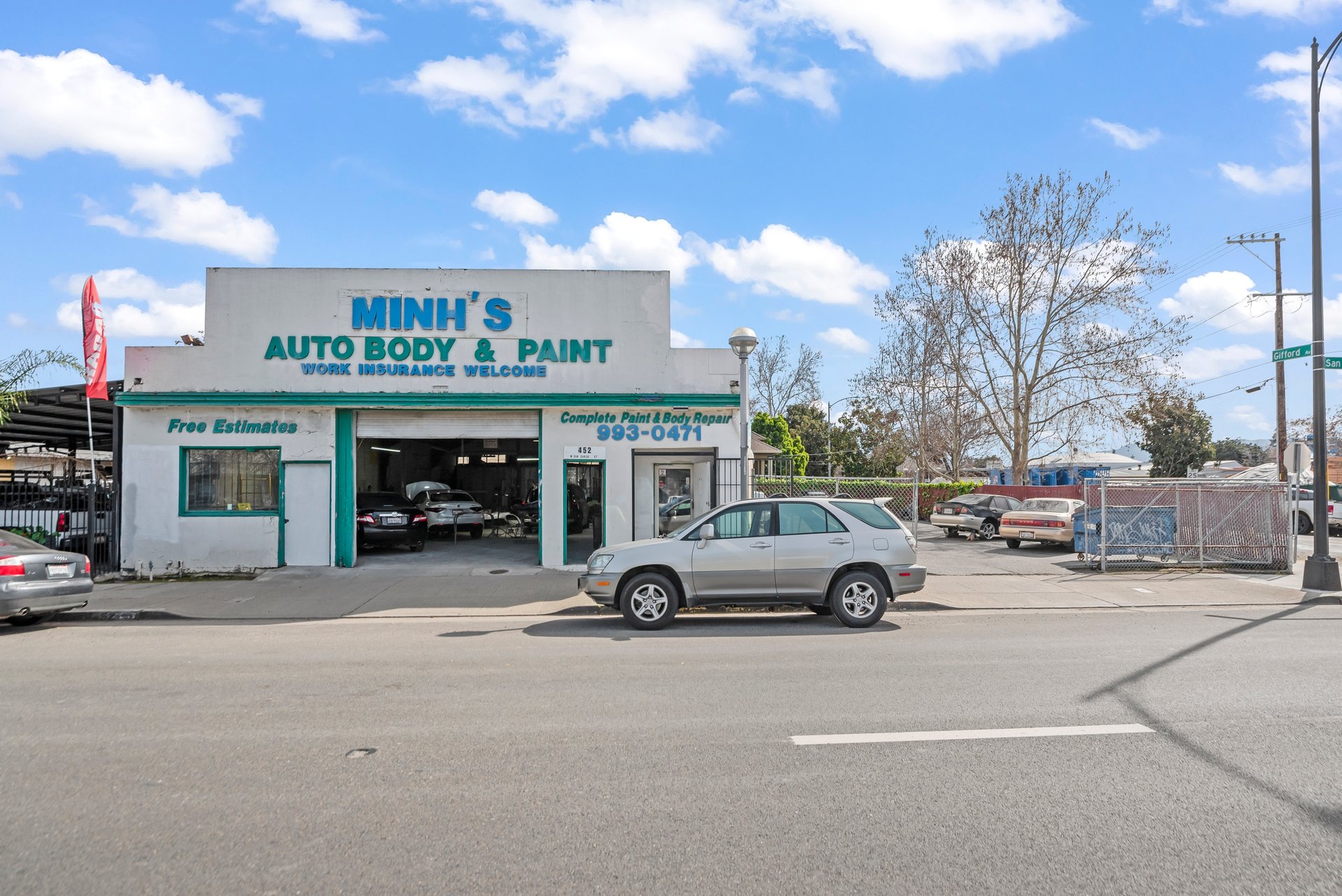 3,147 SF Auto Body Owner User Opportunity