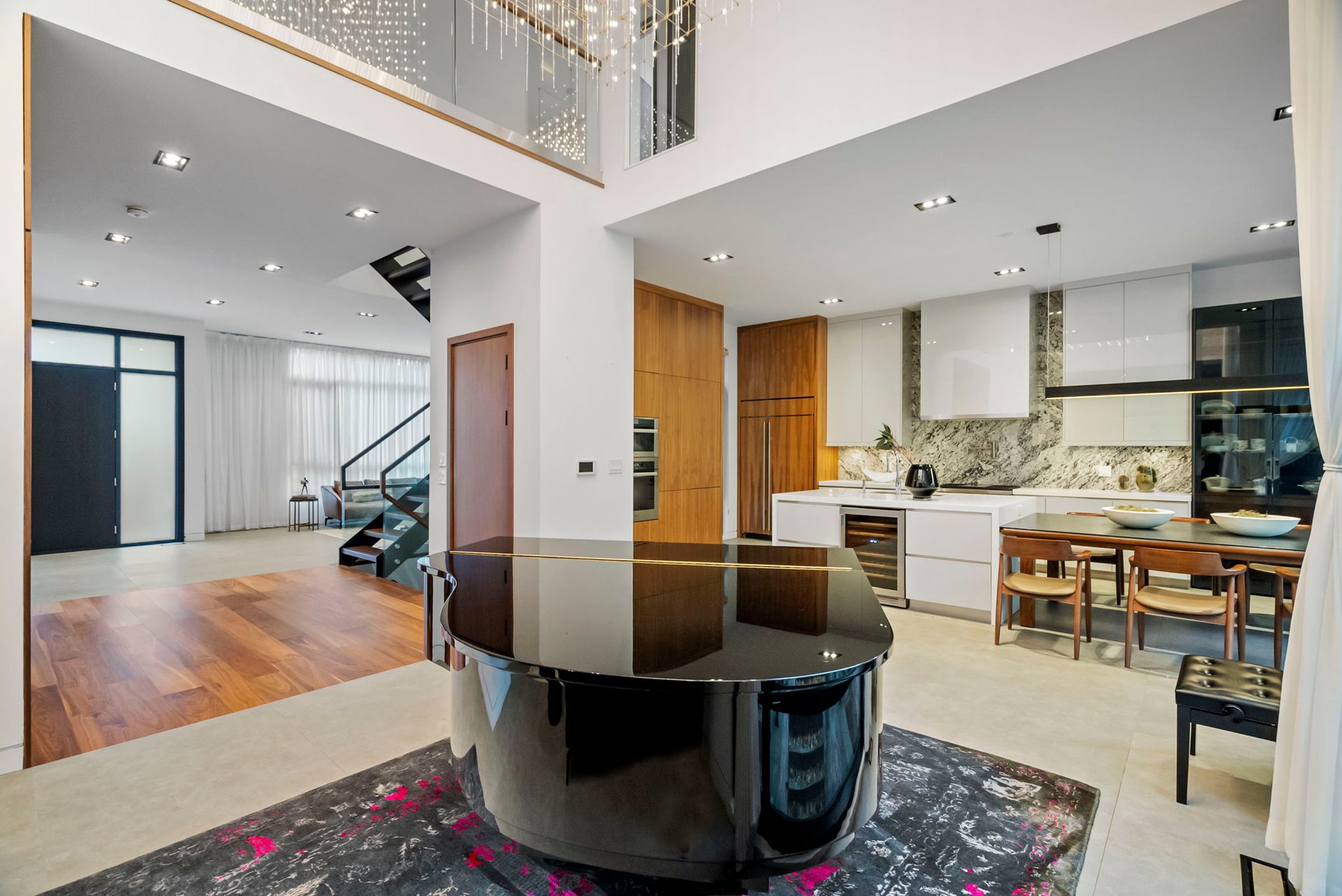SOLD: Modern Architectural Profile