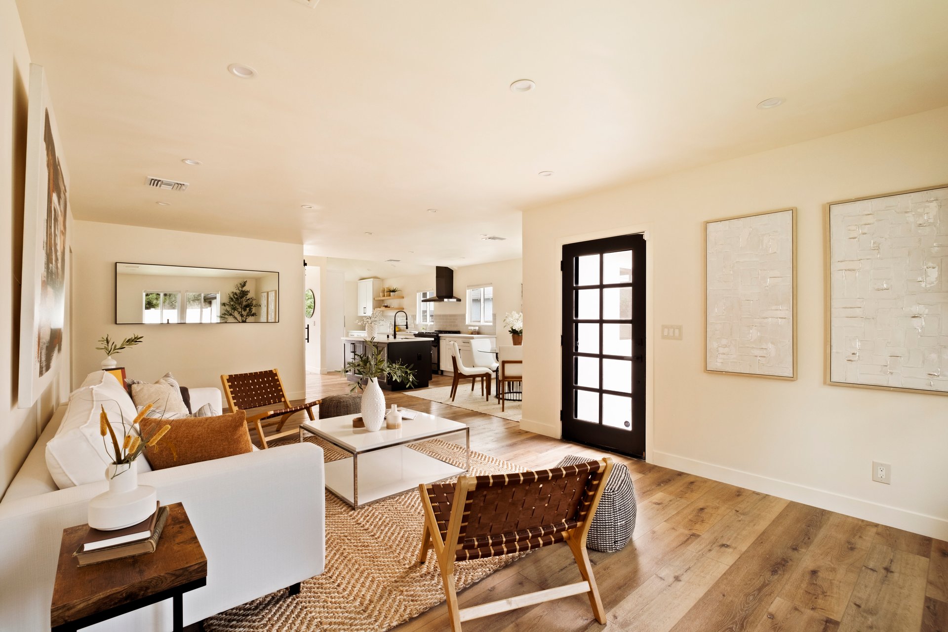 1031 Lake St, Venice 