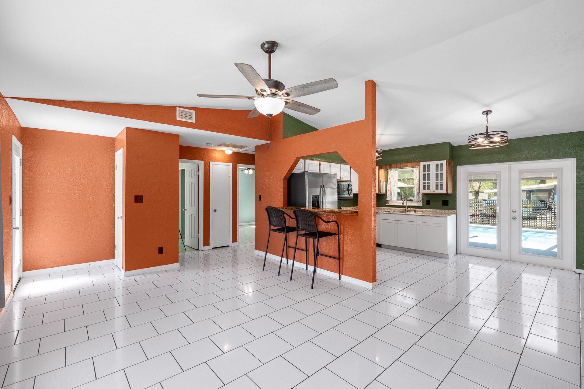 3399 RIVERDALE DR