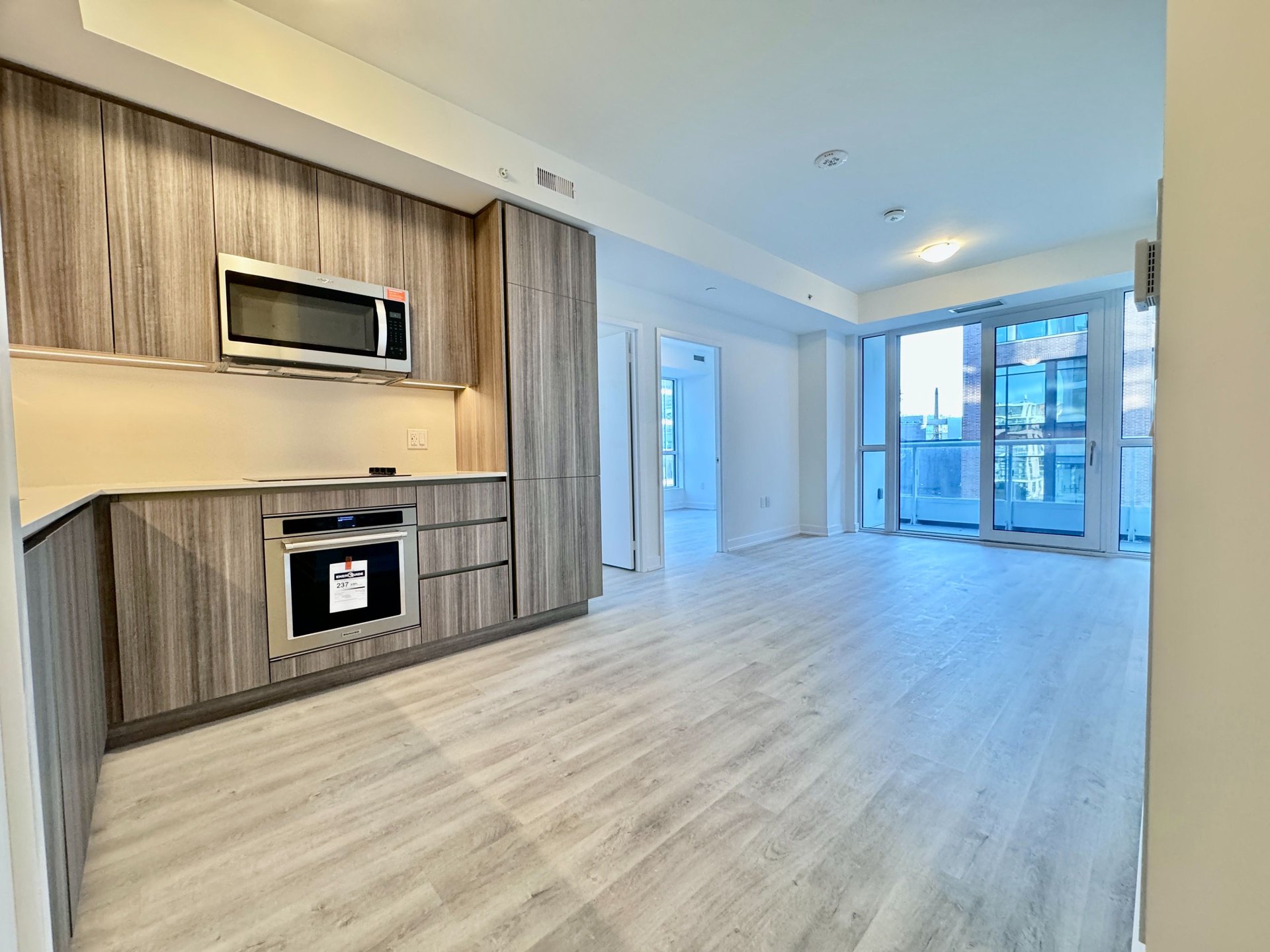 15 Richardson Street 823, Toronto C08 Unit: 823