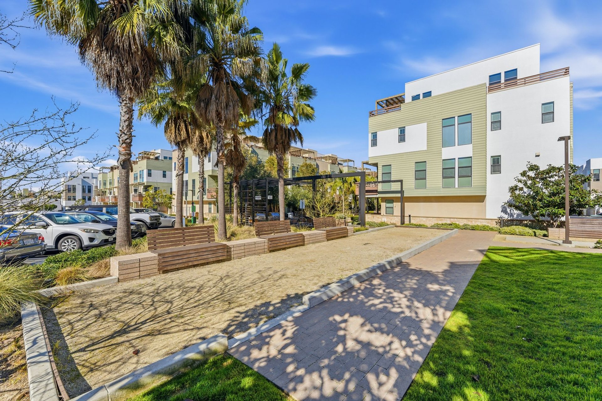 1650 Topanga