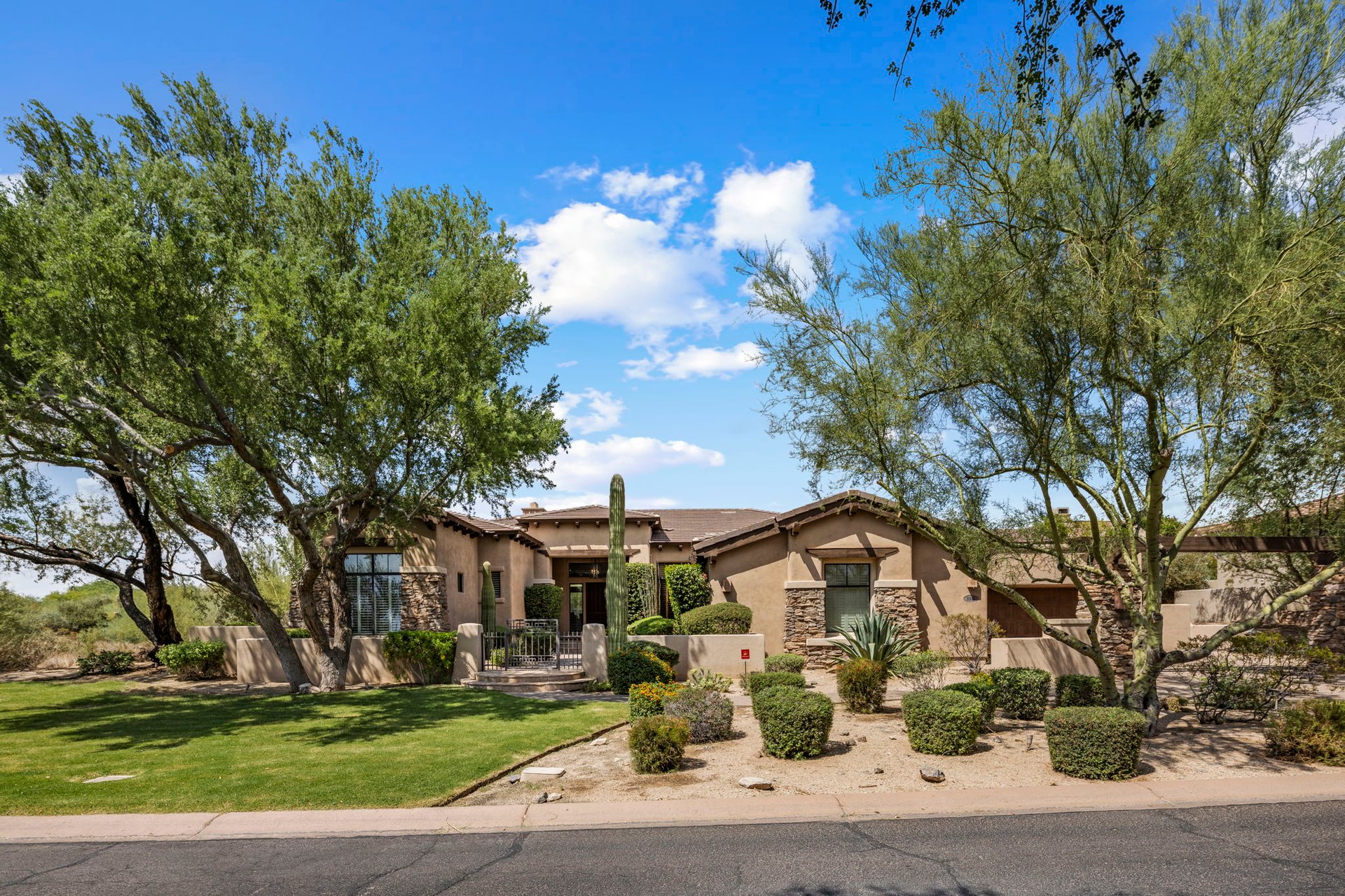9290 E Thompson Peak Parkway, 110