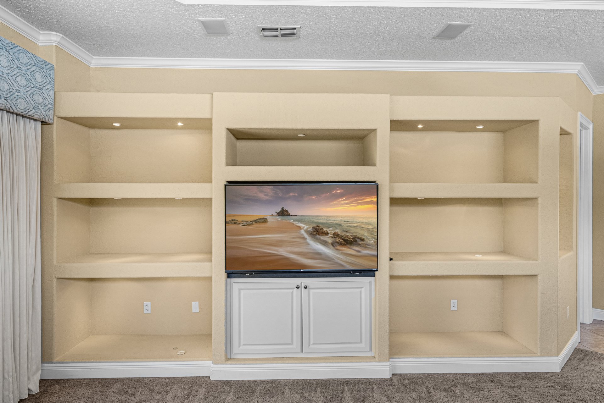 12231 WOODLANDS CIR