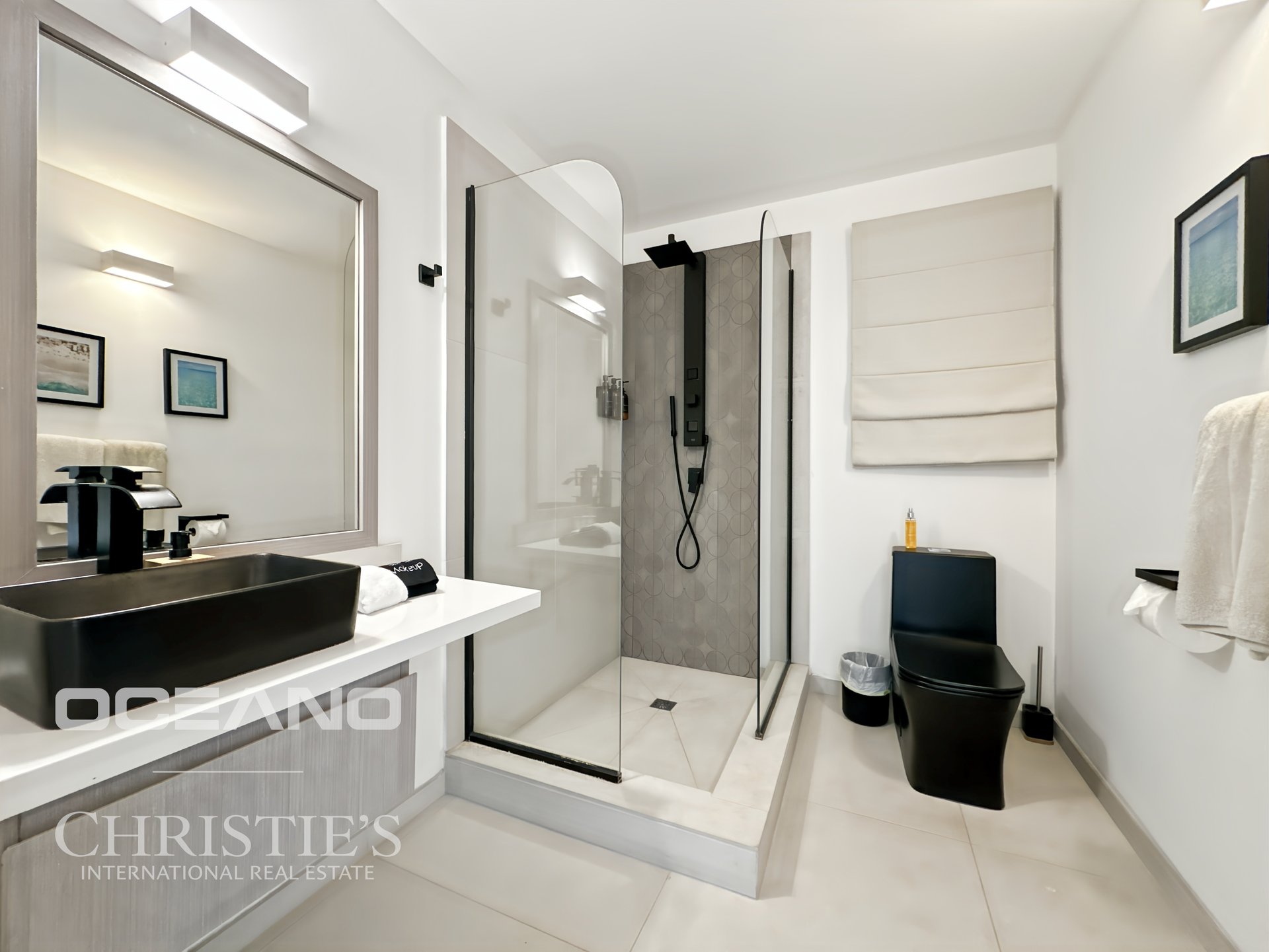 Cliffside Villa - Mont Rouge
