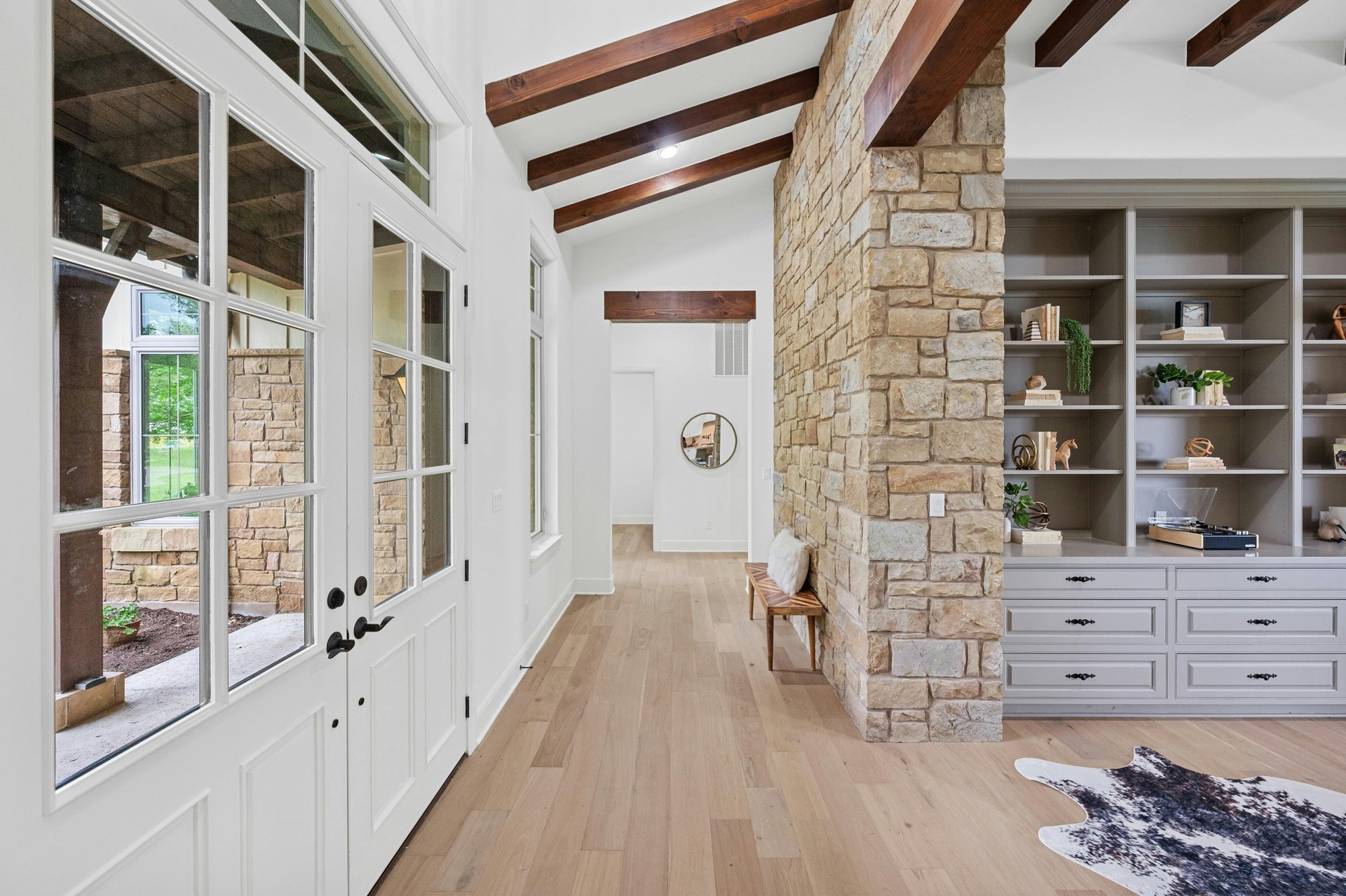 8024 Carlton Ridge