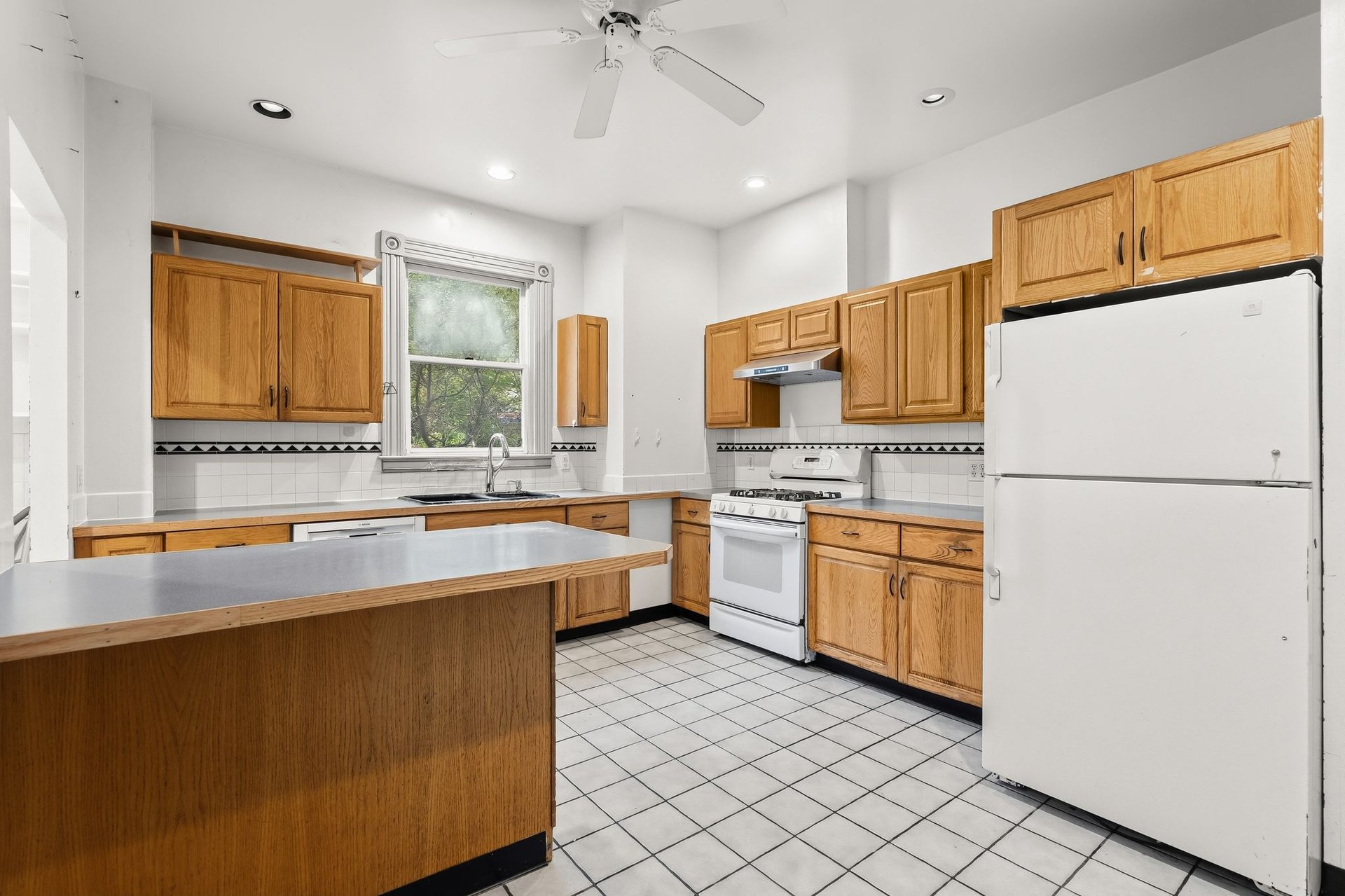 30 Walnut St, Somerville