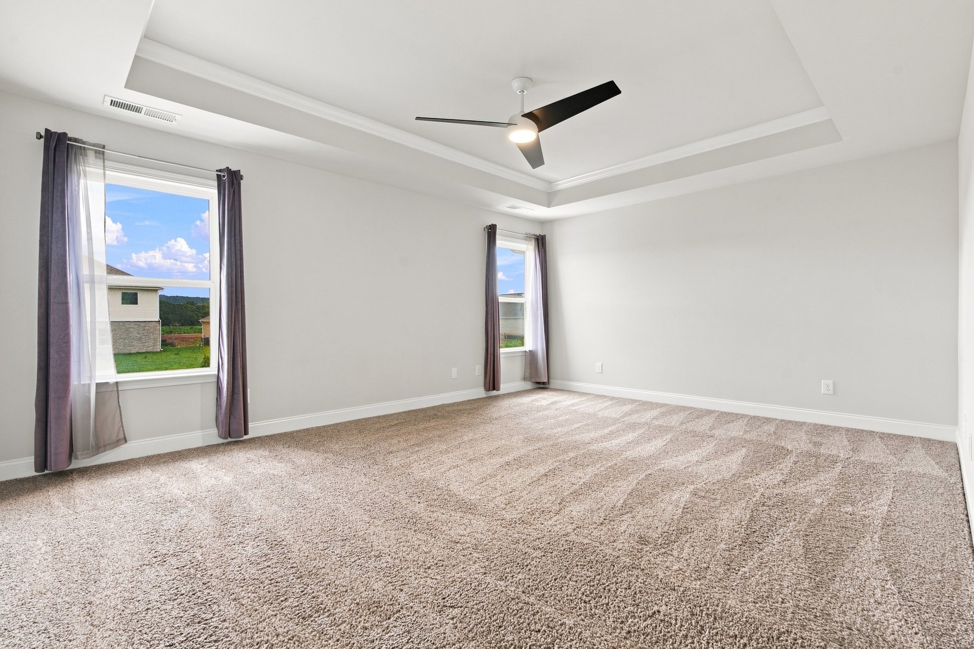 Spacious 4-Bedroom Living Near Redstone Arsenal & MidCity!