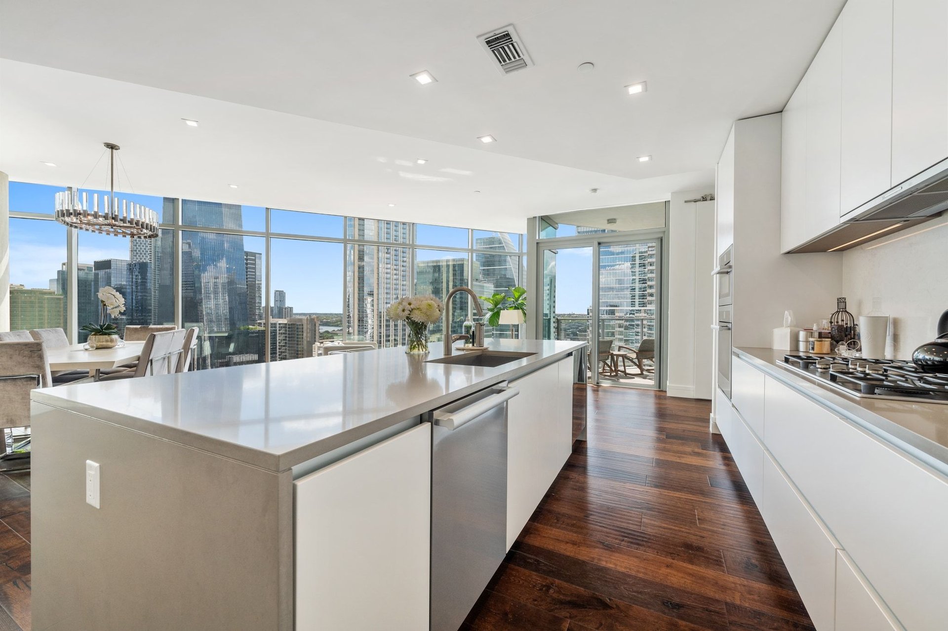 501 West Ave #2301