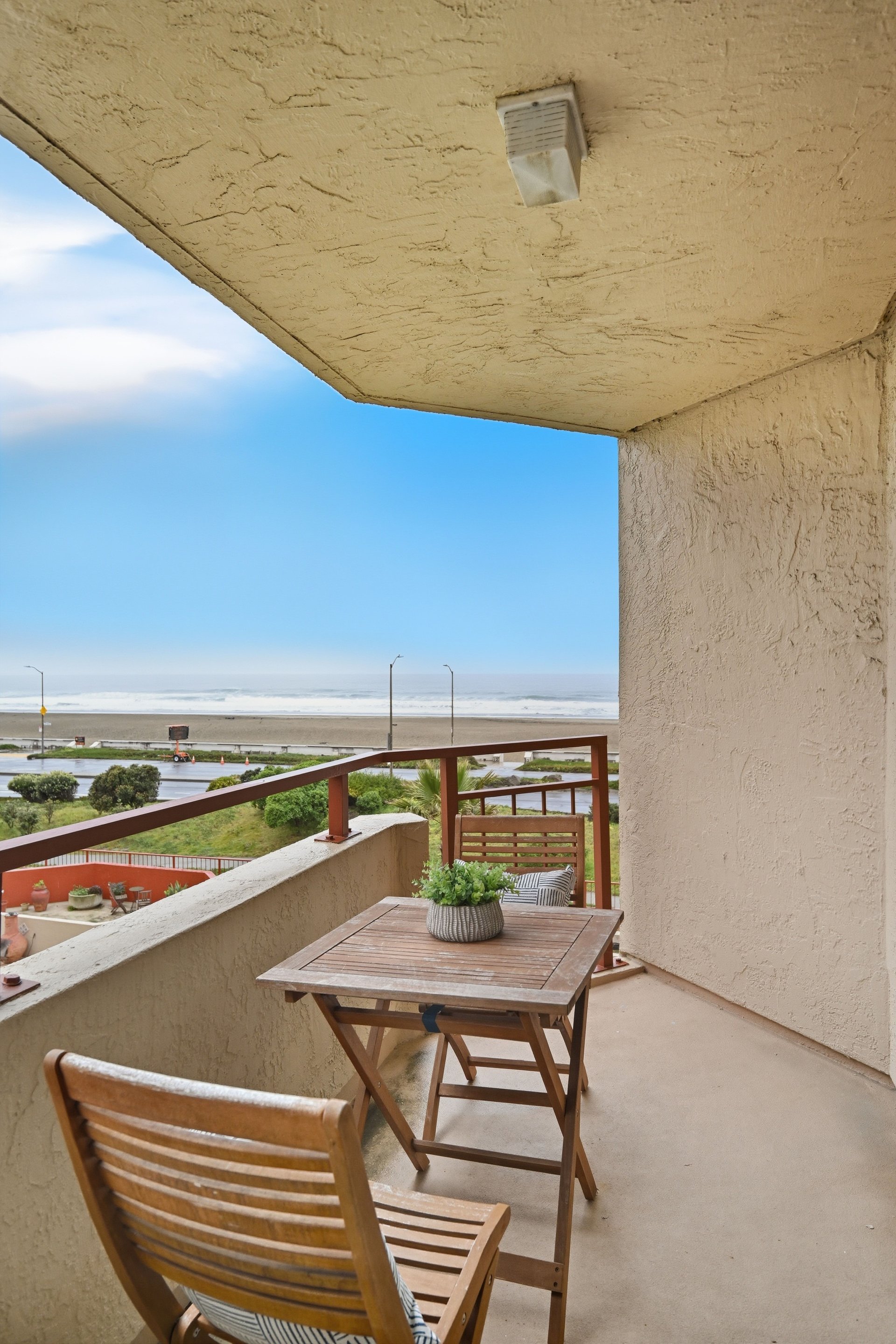 855 La Playa Street 366