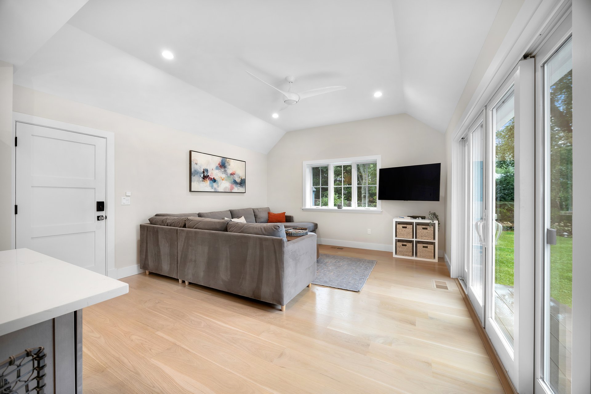 Pristine University Area Colonial