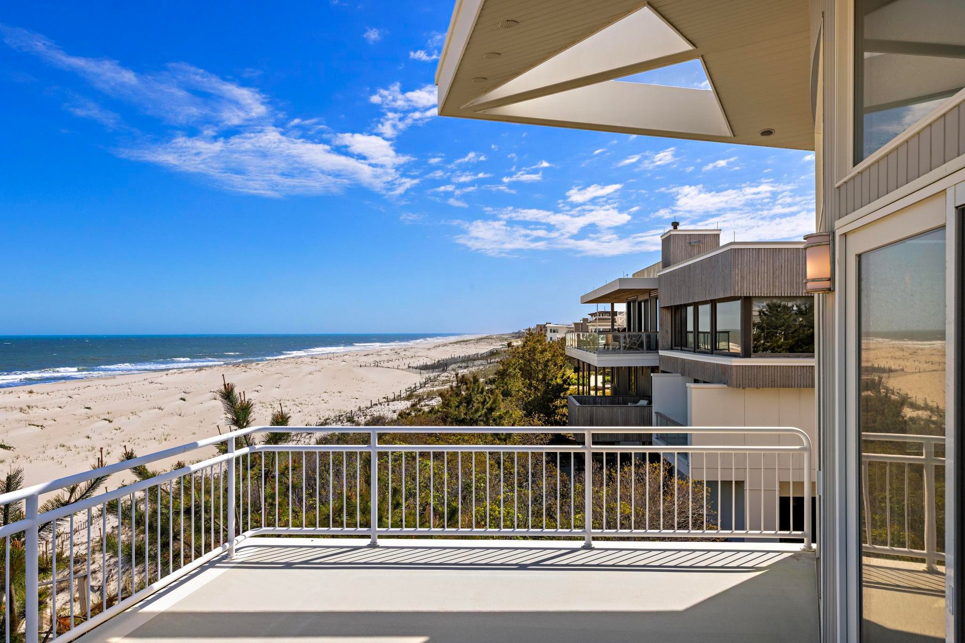101 E Long Beach Boulevard 