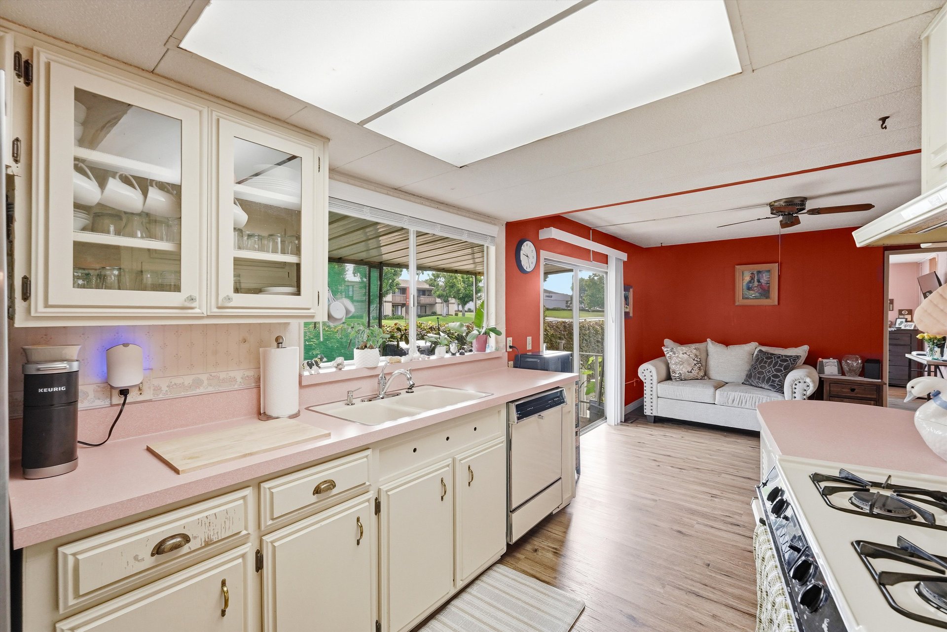 14851 Jeffrey Rd Unit#192