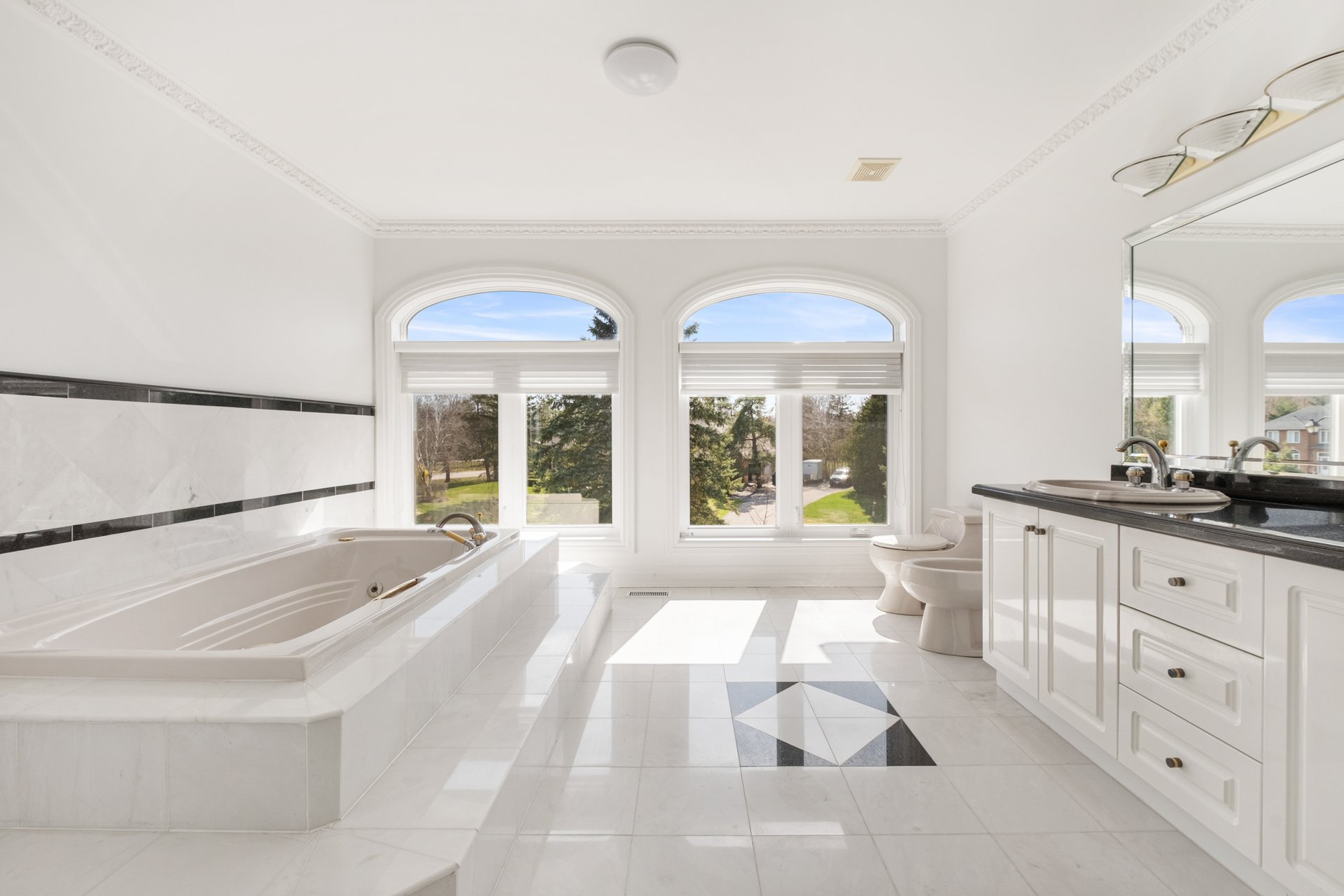 19 Logan Crt 