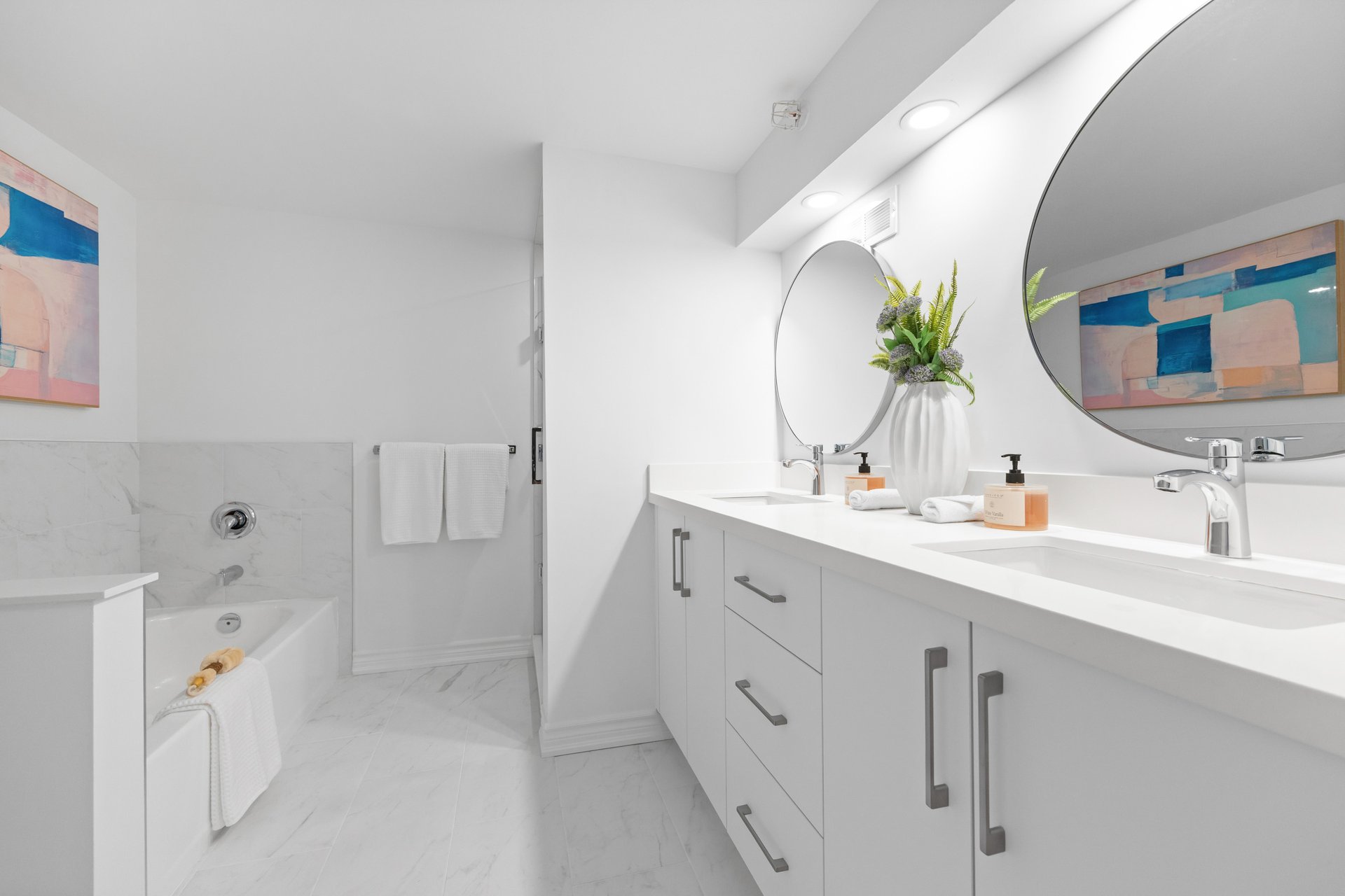217 St George Street Suite 54