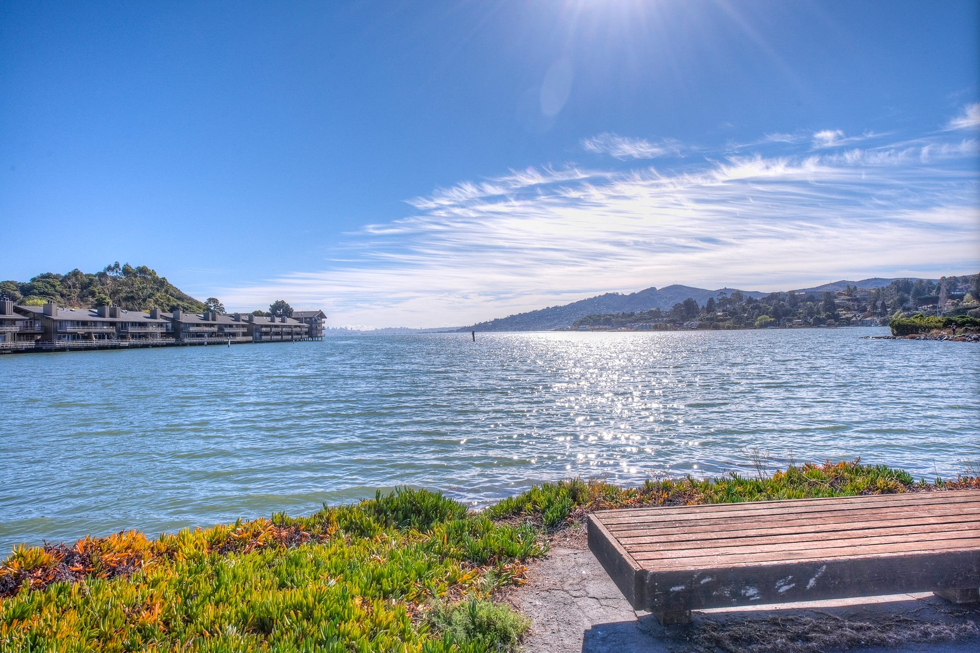 28 Greenwood Bay Dr